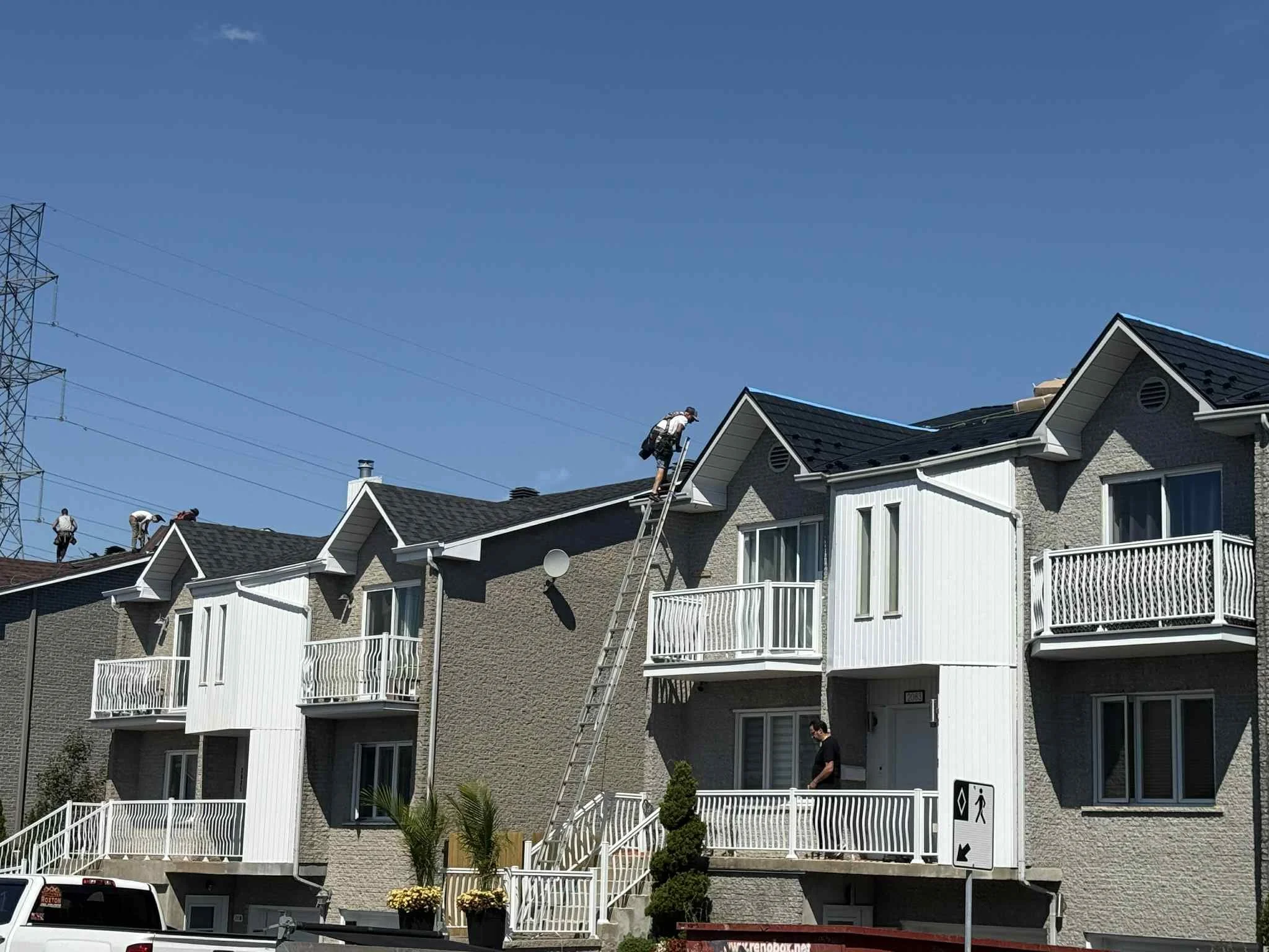 Pourquoi la toiture métallique Armadura s’impose dans le Grand Montréal