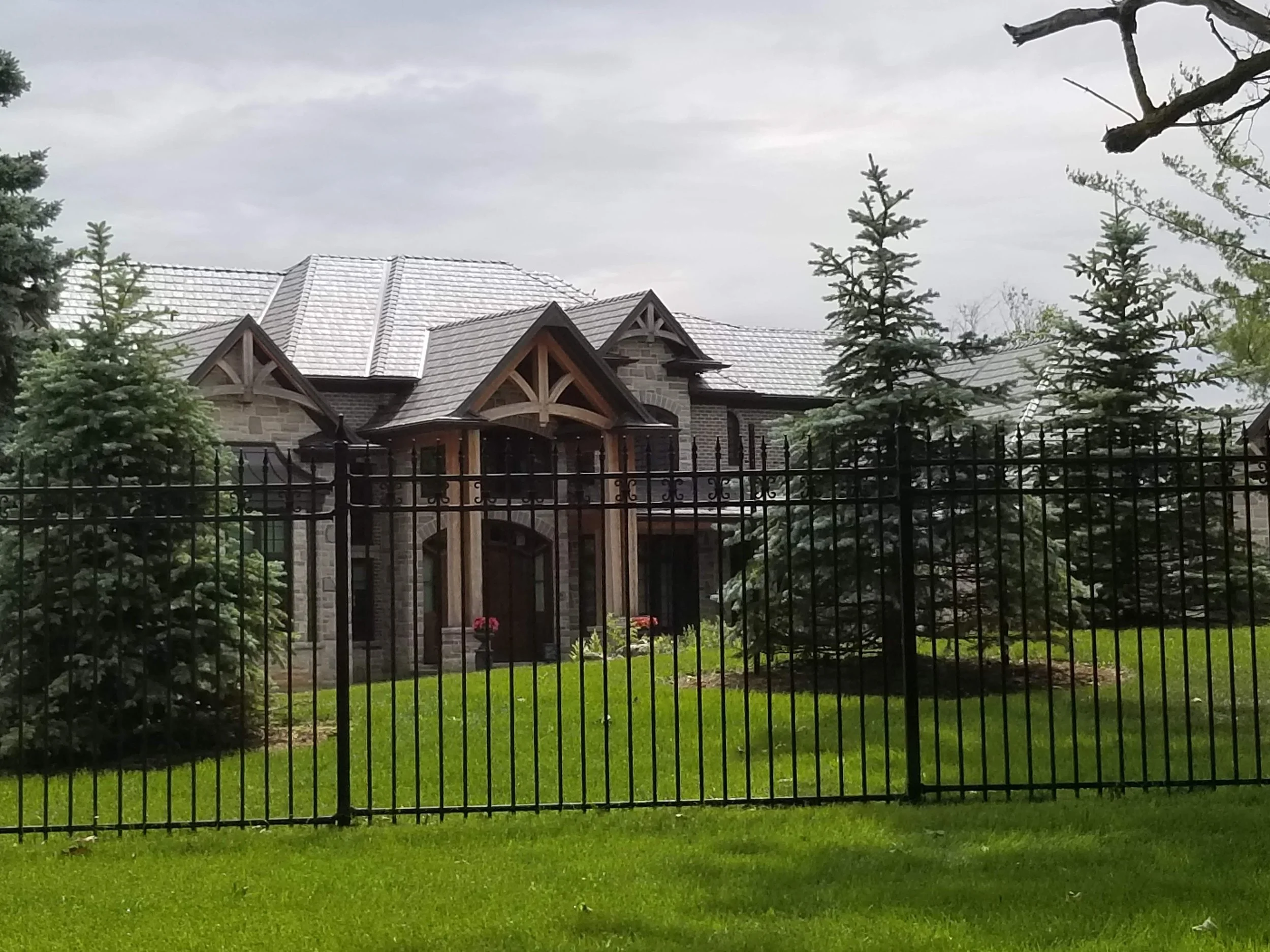 toiture métallique Armadura Pointe-Claire Québec installation résidentielle MetalMax