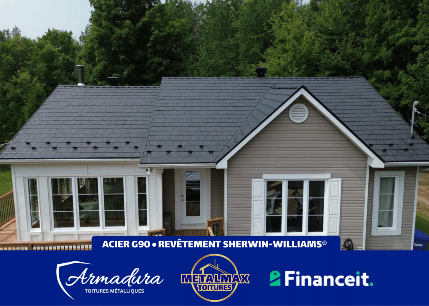 Toiture métallique Armadura™ Beaconsfield — WeatherXL Sherwin-Williams MetalMax