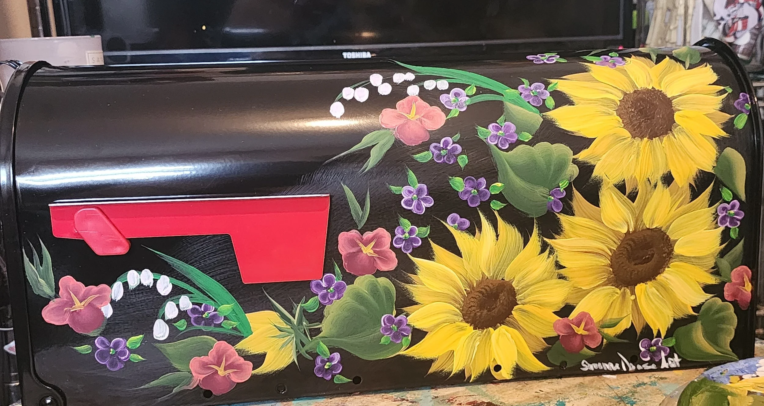 Charming Sunflower Mailbox