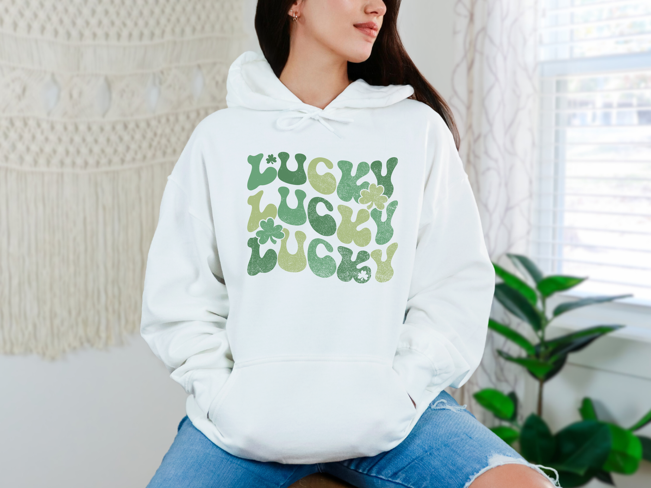 LuckyLucky-White.png