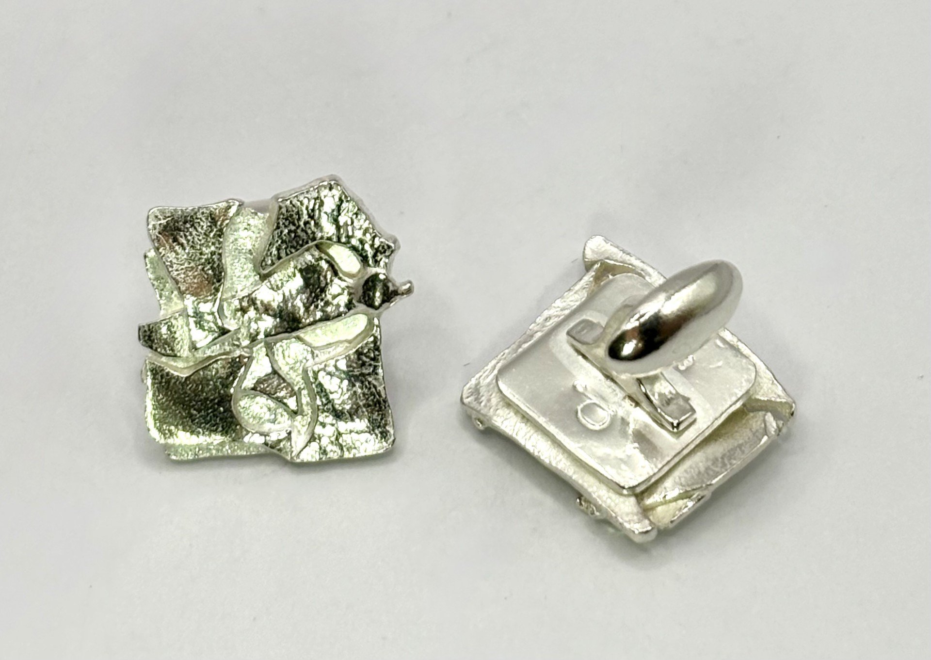 RH cufflinks 1.jpg