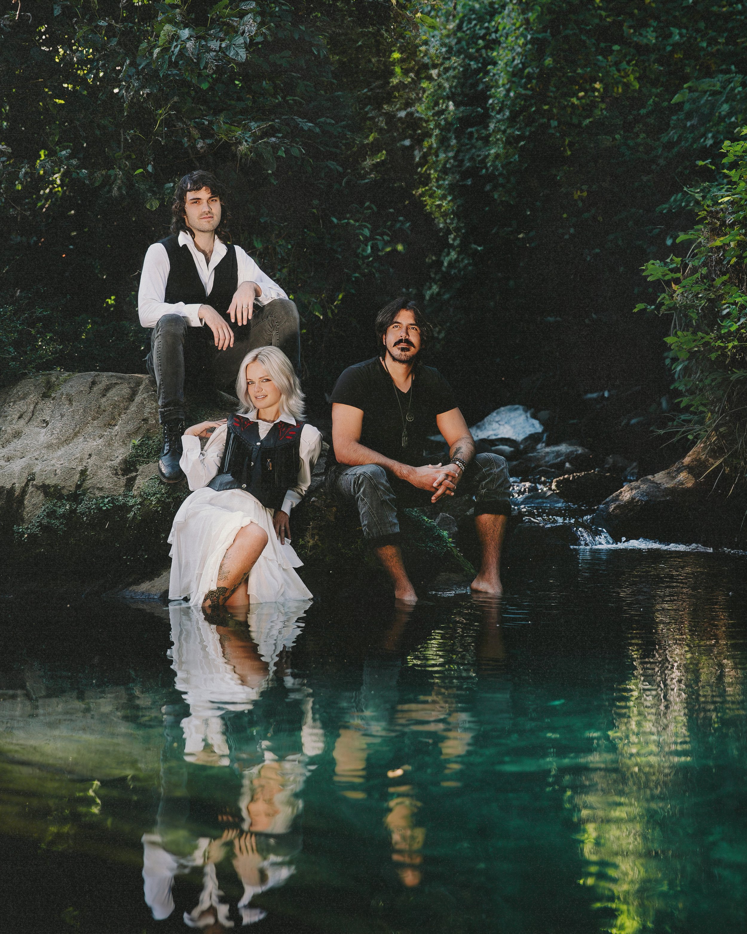 Annelle Staal Trio - Summer 2026 Water Press Photo