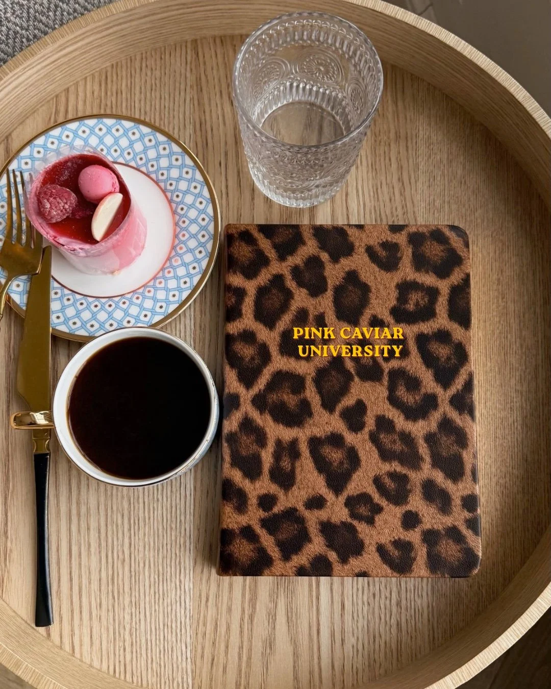 Soft life&hellip; but make it productive 💻✨

At Pink Caviar University, your next level isn&rsquo;t just a dream &mdash; it&rsquo;s a decision.

Learn high-demand beauty services from home with our online courses starting at $99 💕

Coffee, consiste