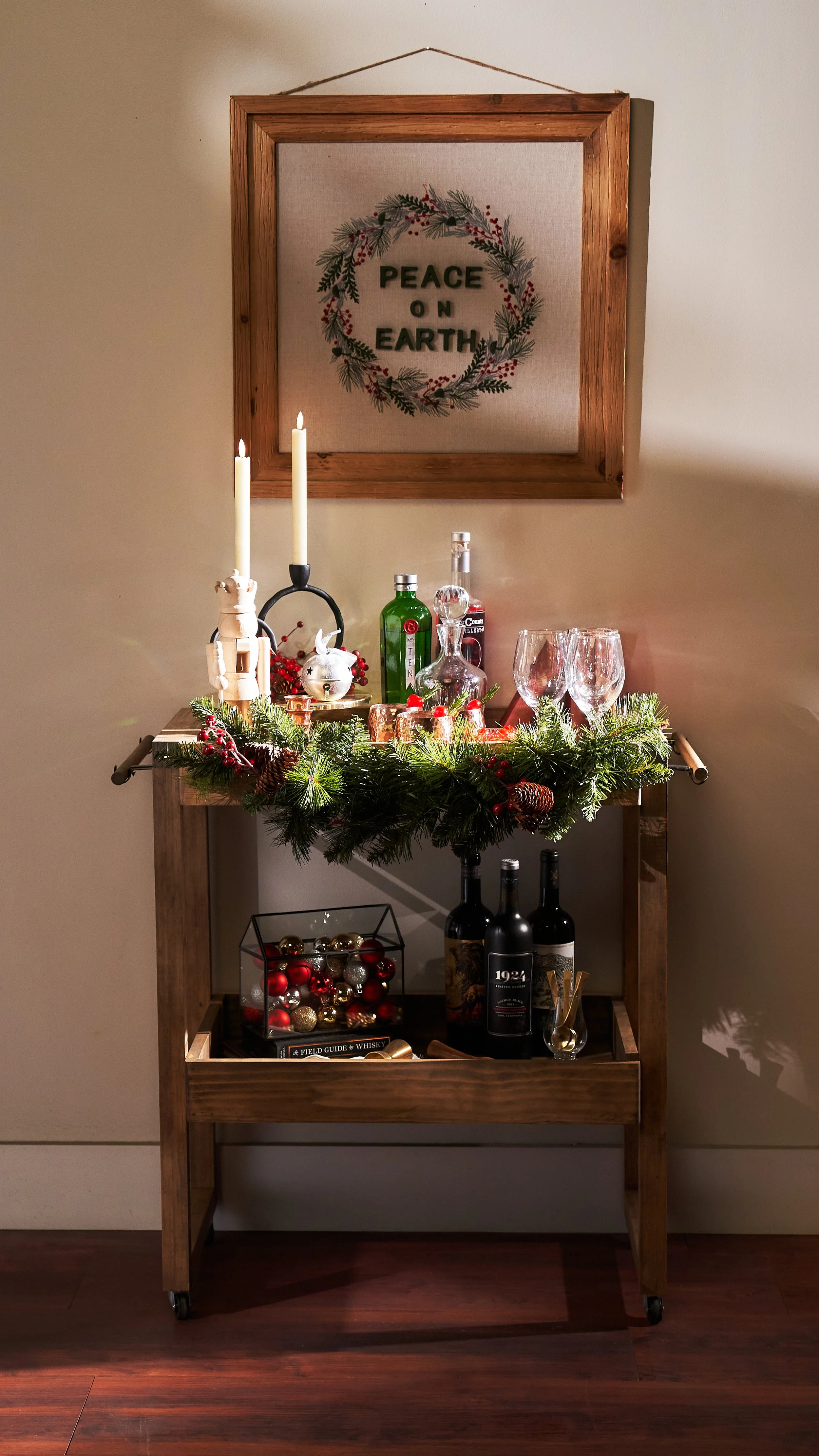 24-10-03_V-HUB_Bar Cart5364.jpg