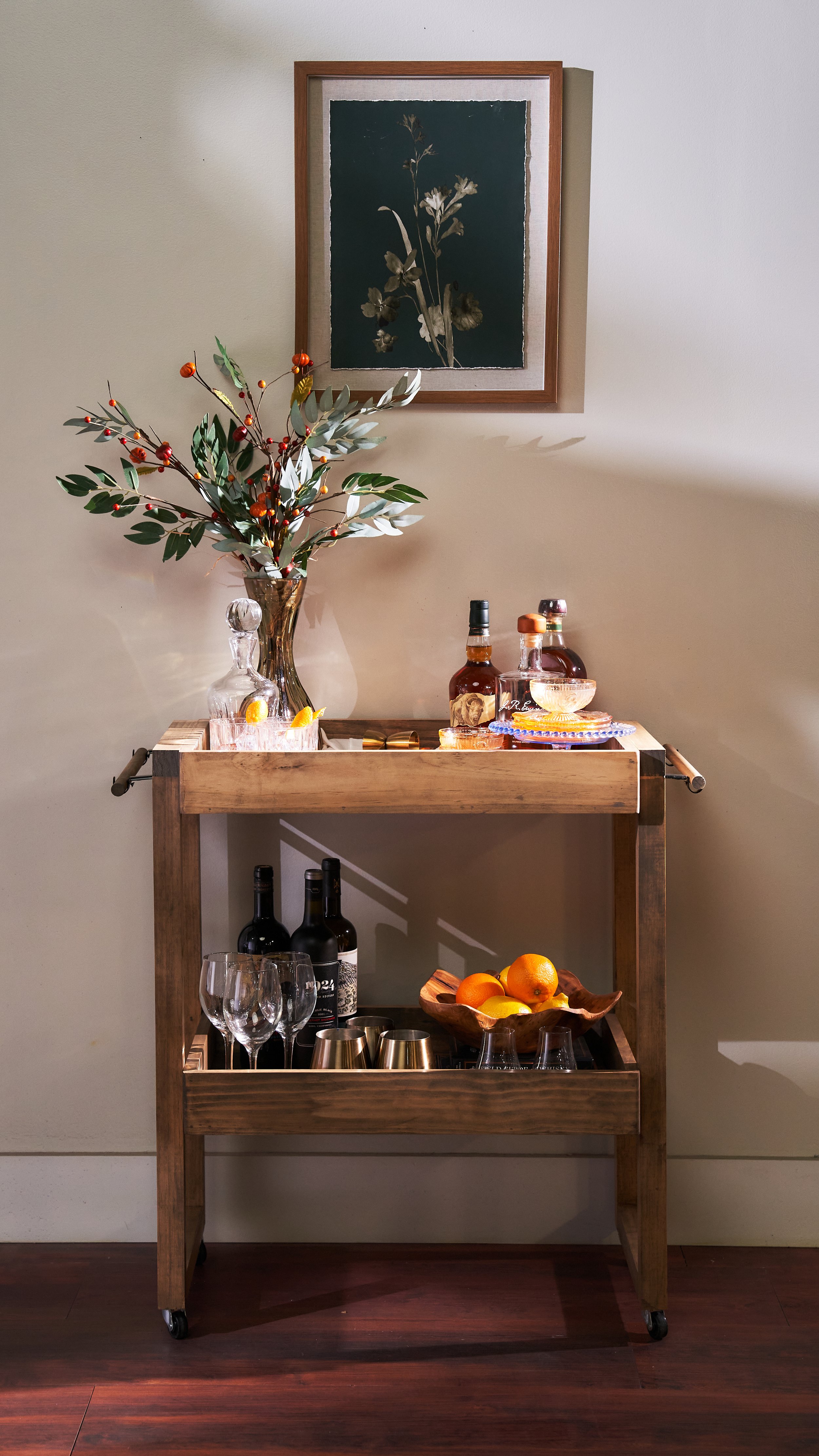 24-10-03_V-HUB_Bar Cart5334.jpg