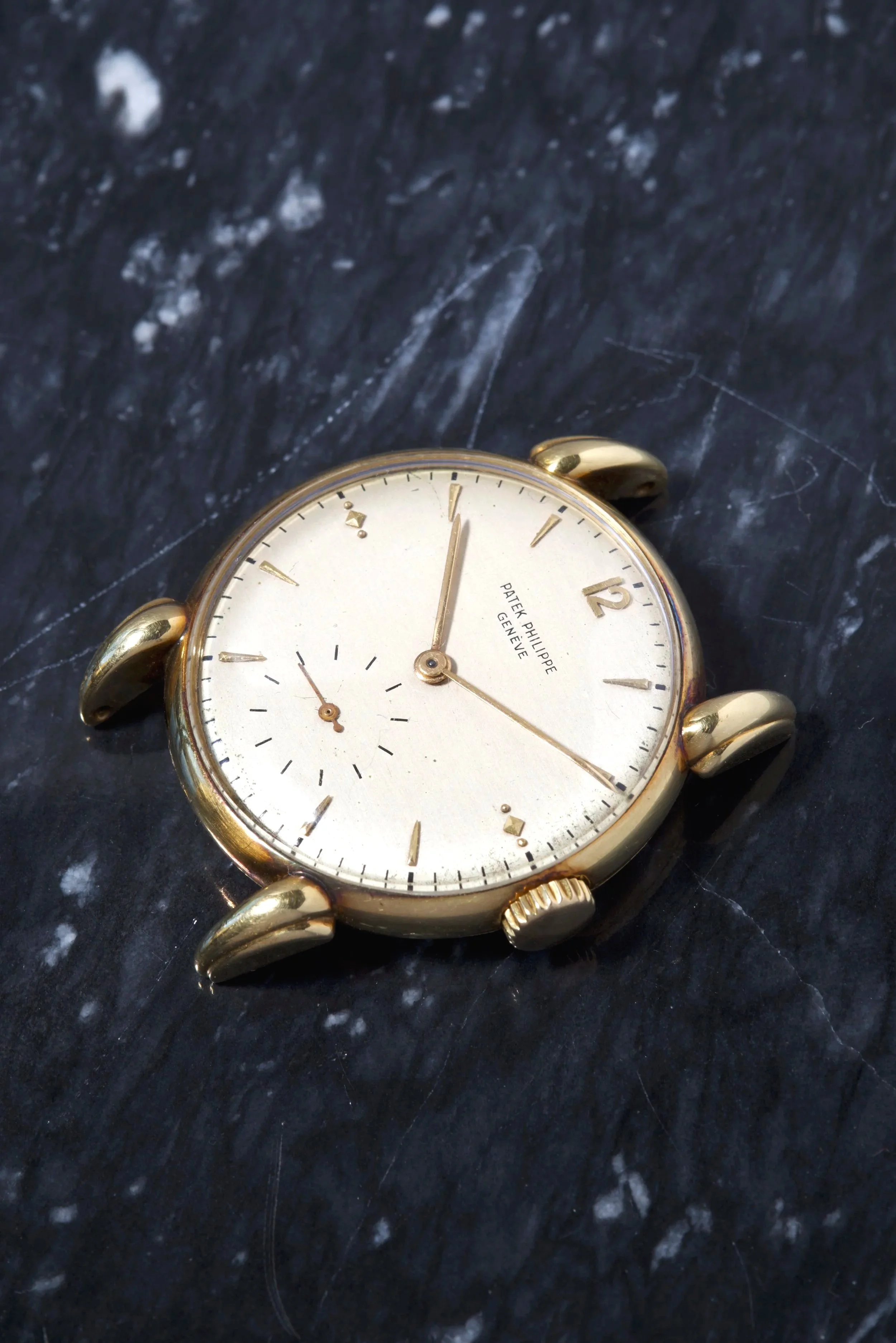 Patek Philippe vintage Calatrava Réf. 1590 Or Jaune 18K Mécanique