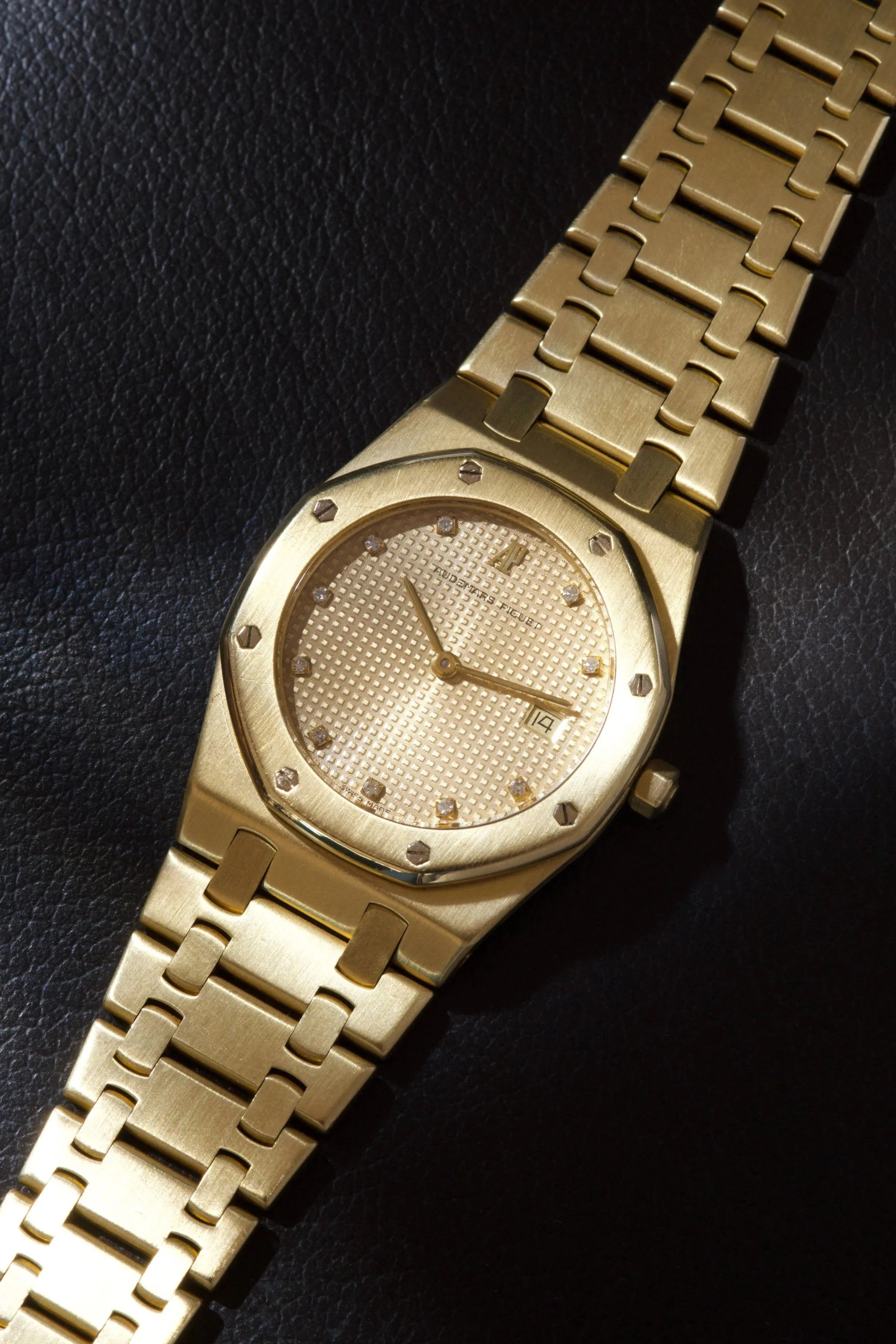 Audemars Piguet Royal Oak 56175BA 18k Gold Diamond Dial Ultra Thin