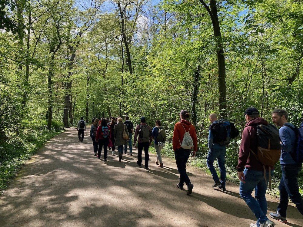 IDG Walk Gemeinschaft geht im Kölner Stadtwald