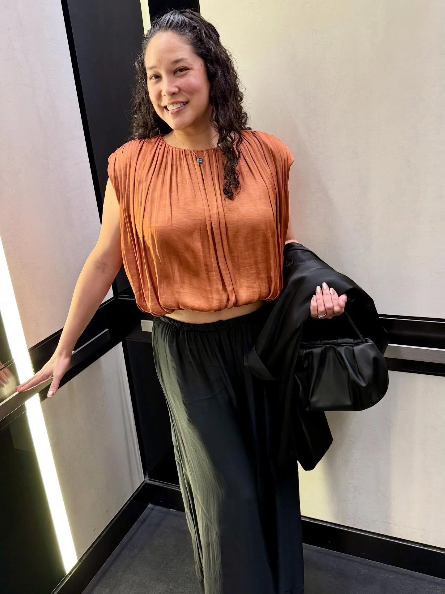 Lilac in the wild: Nicolette looking oh so stylish in San Francisco wearing @stevemadden and @miliomilanofashion