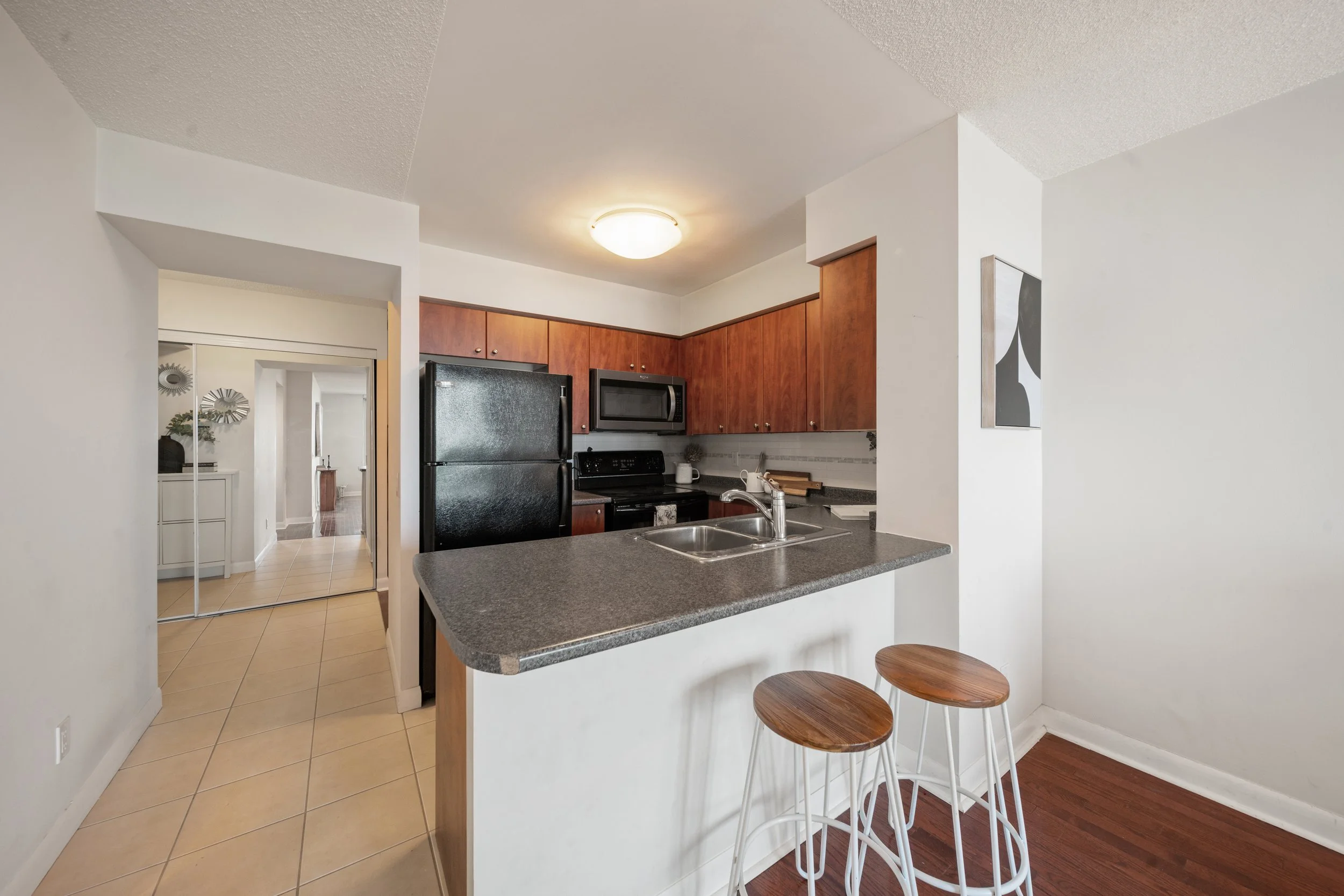 225 Sherway Gardens Rd #1601_Interior7.jpg