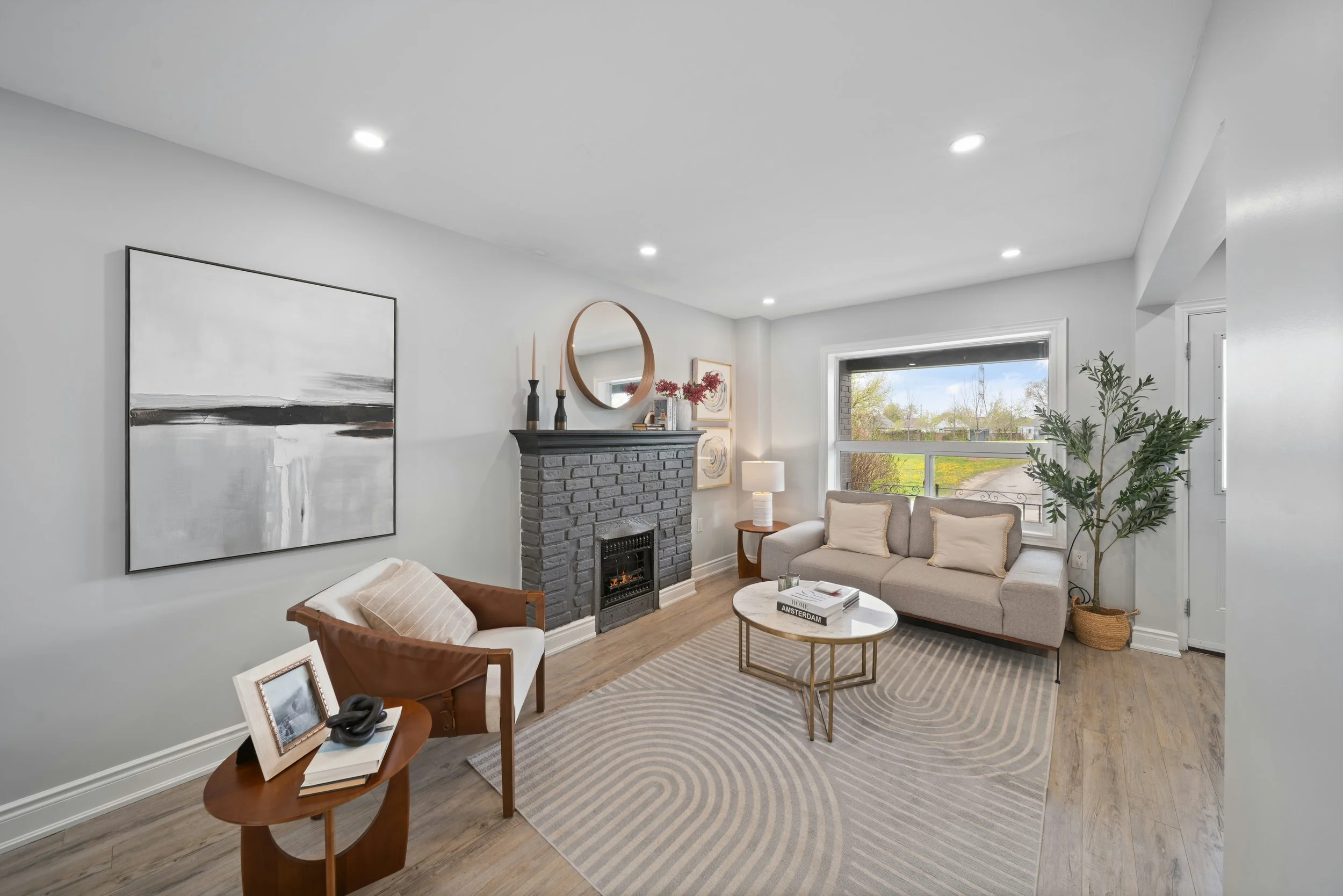 305WeirStN_Interior10.jpg