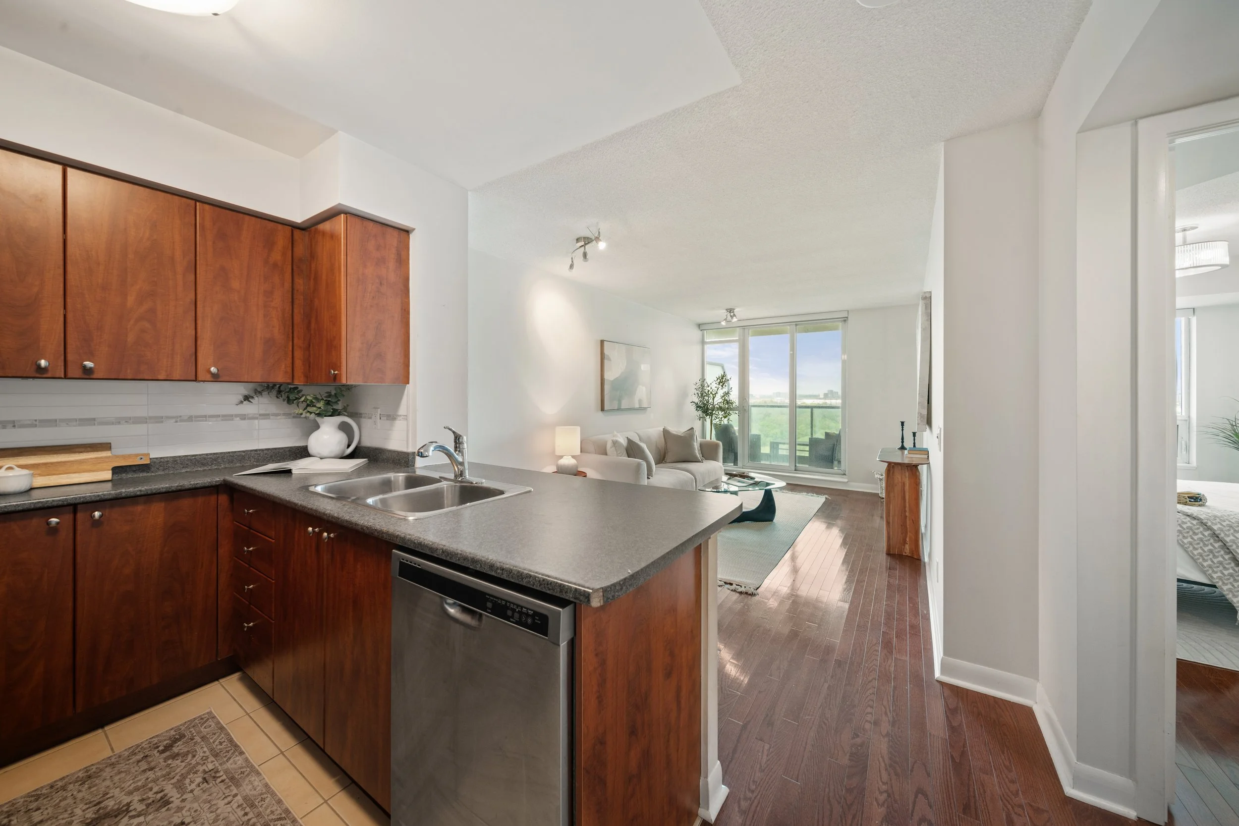225 Sherway Gardens Rd #1601_Interior12.jpg