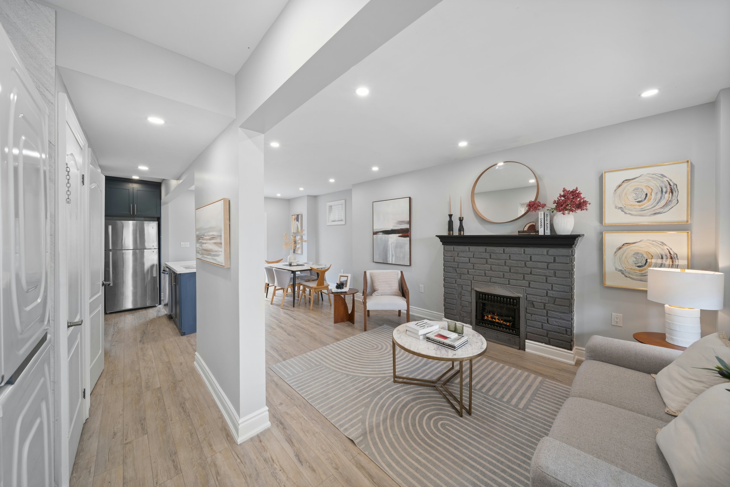 305WeirStN_Interior8.jpg