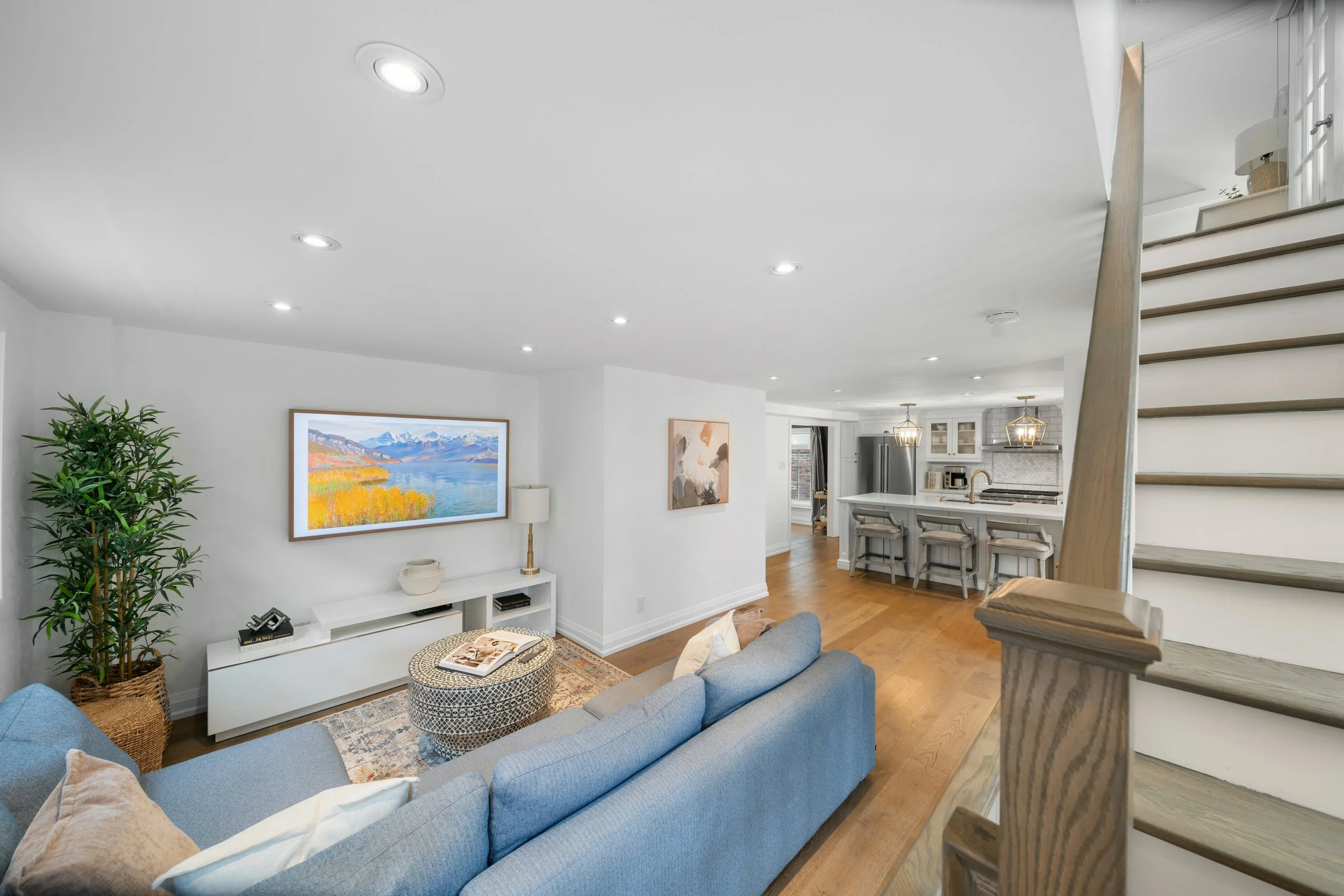 36 Mississauga Rd N_Interior14.jpg