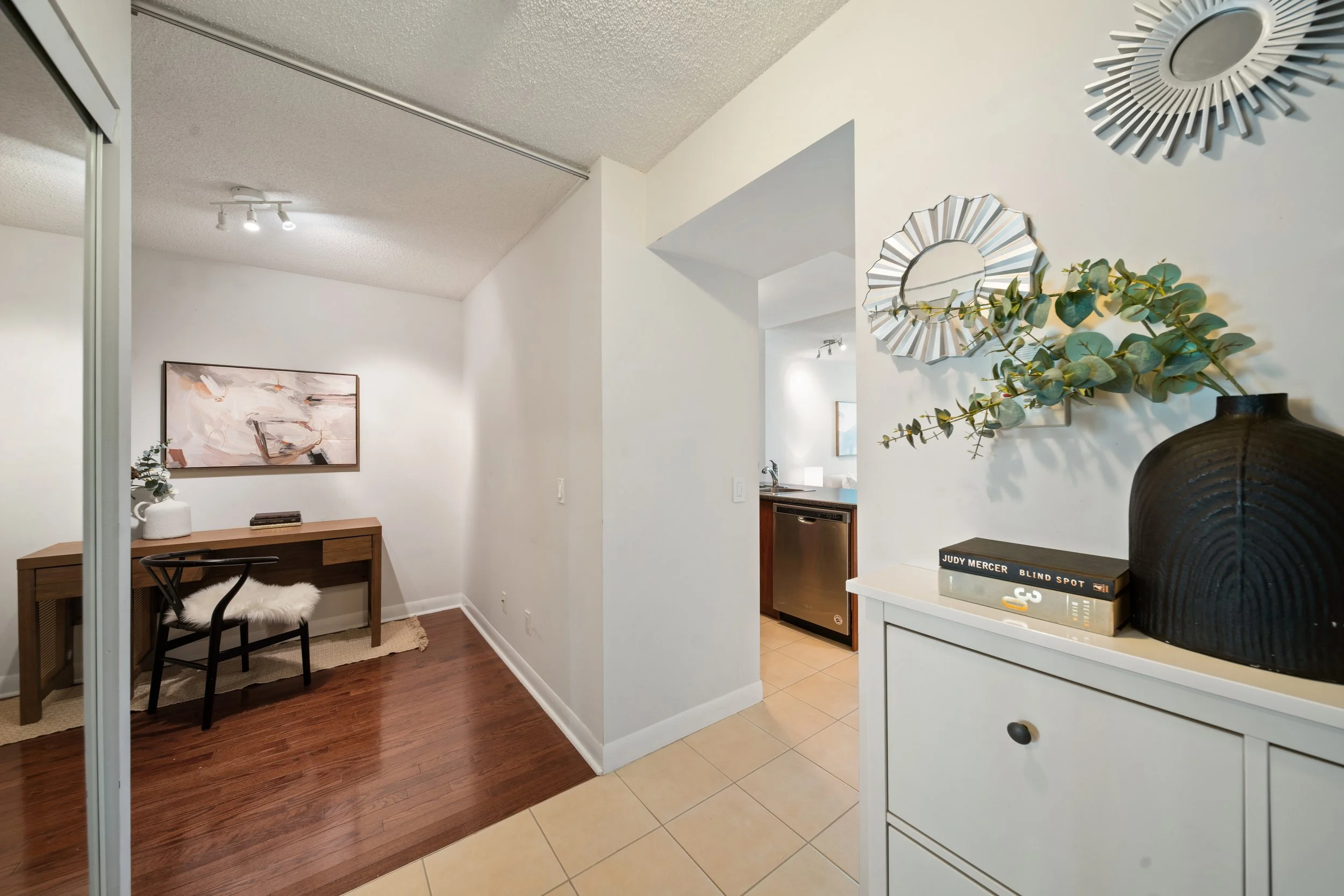 225 Sherway Gardens Rd #1601_Interior14.jpg
