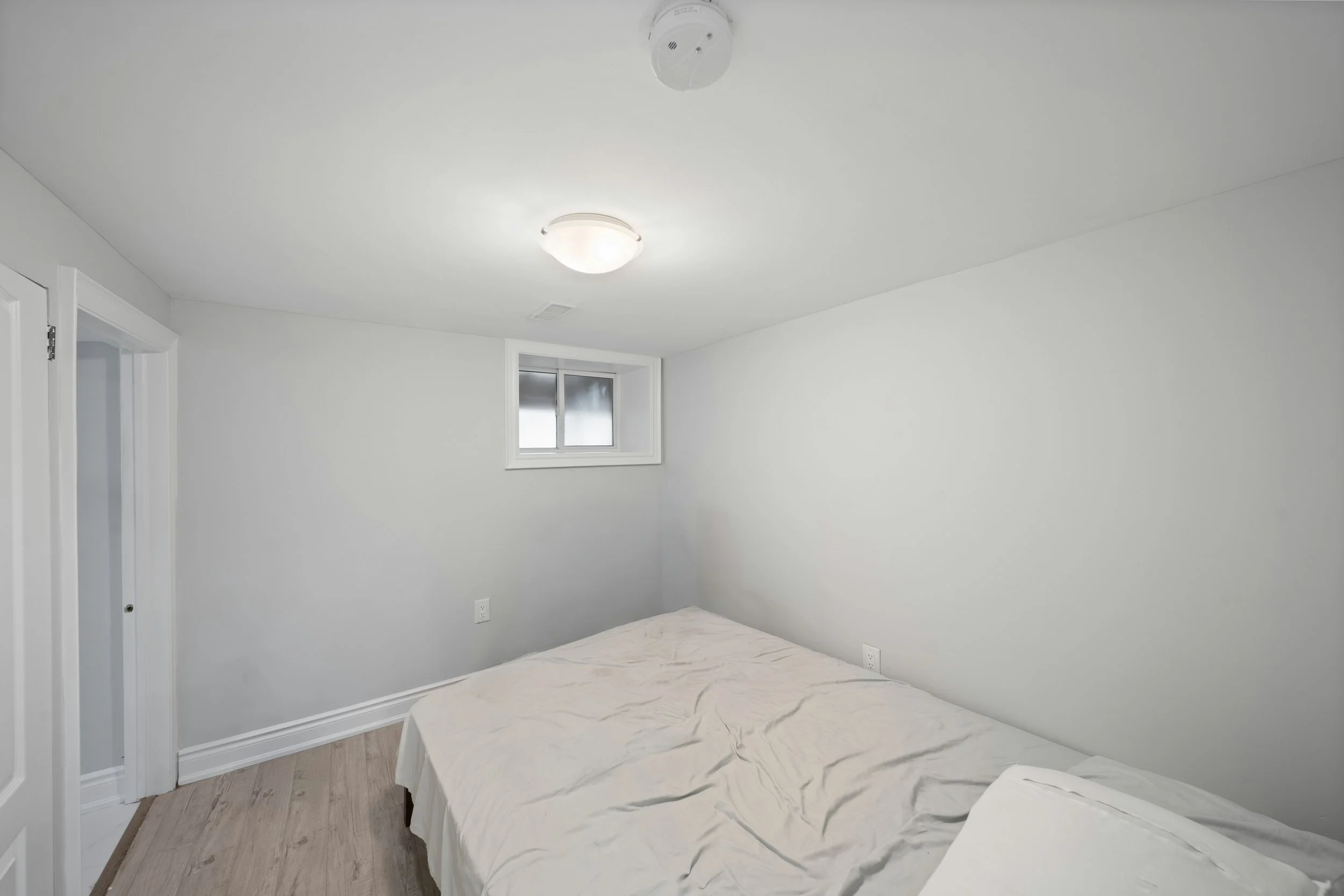 305WeirStN_Interior6_REMOVED.jpg