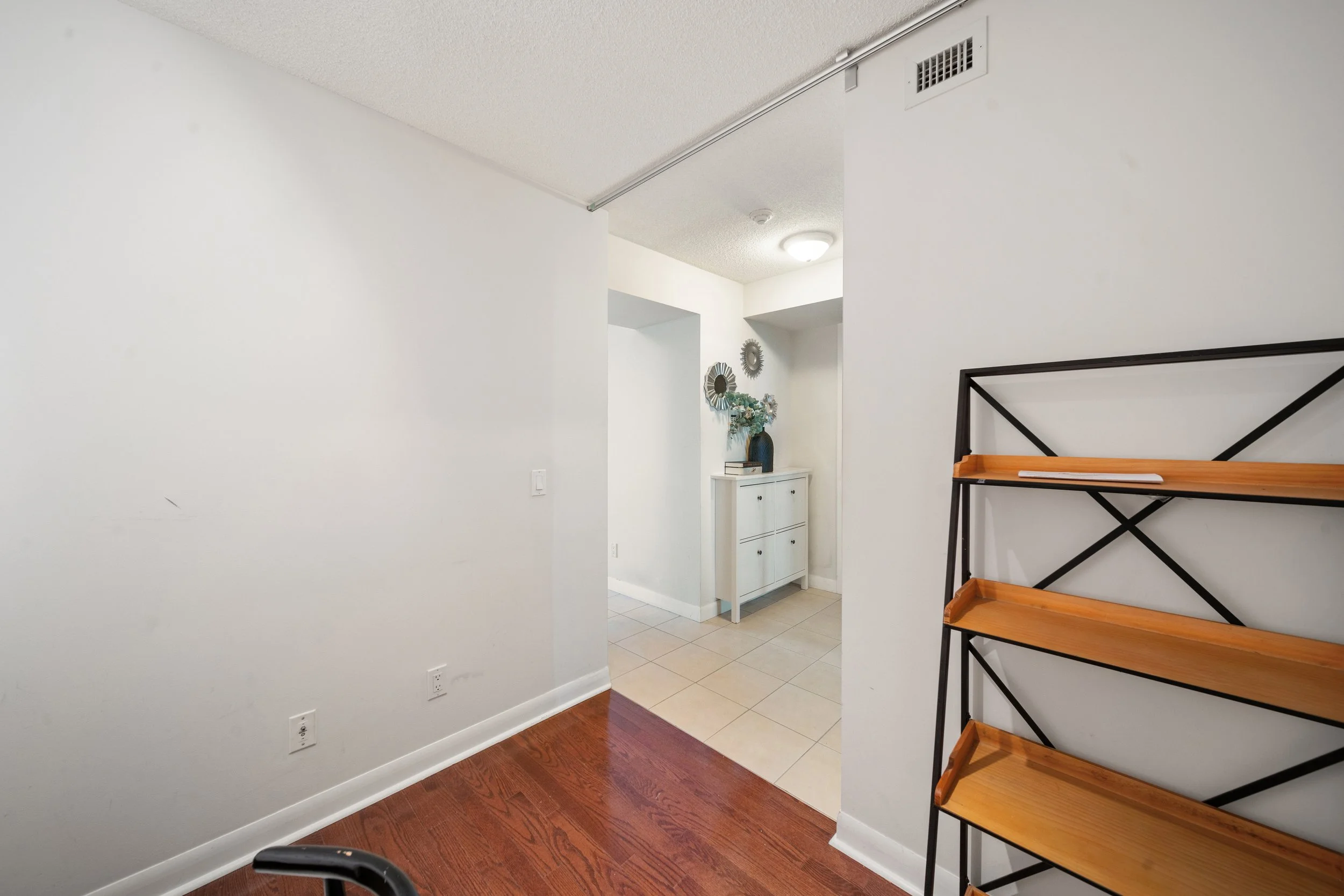 225 Sherway Gardens Rd #1601_Interior10.jpg