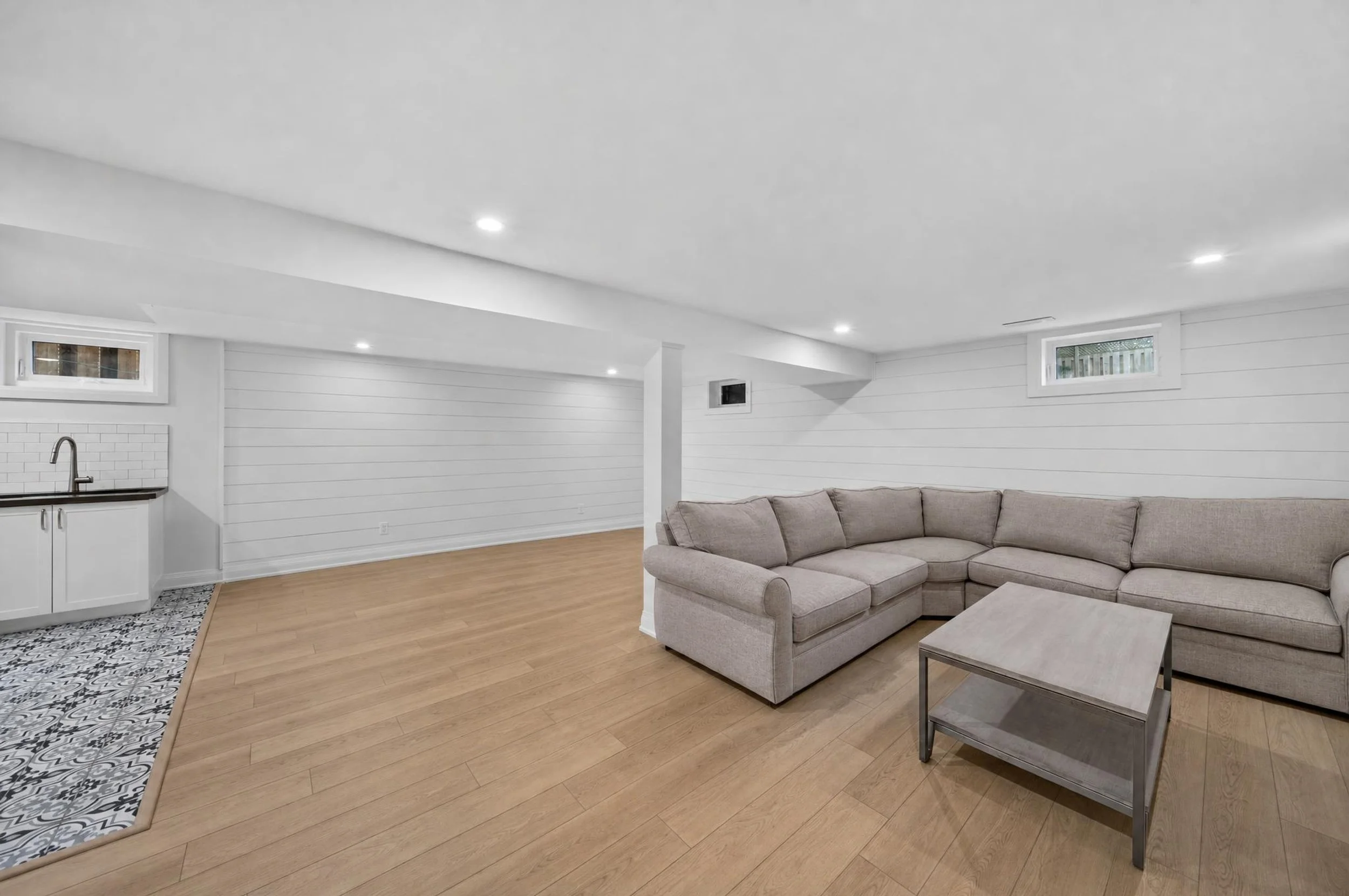 021_2612_Cushing_Rd_Interior_19.jpg