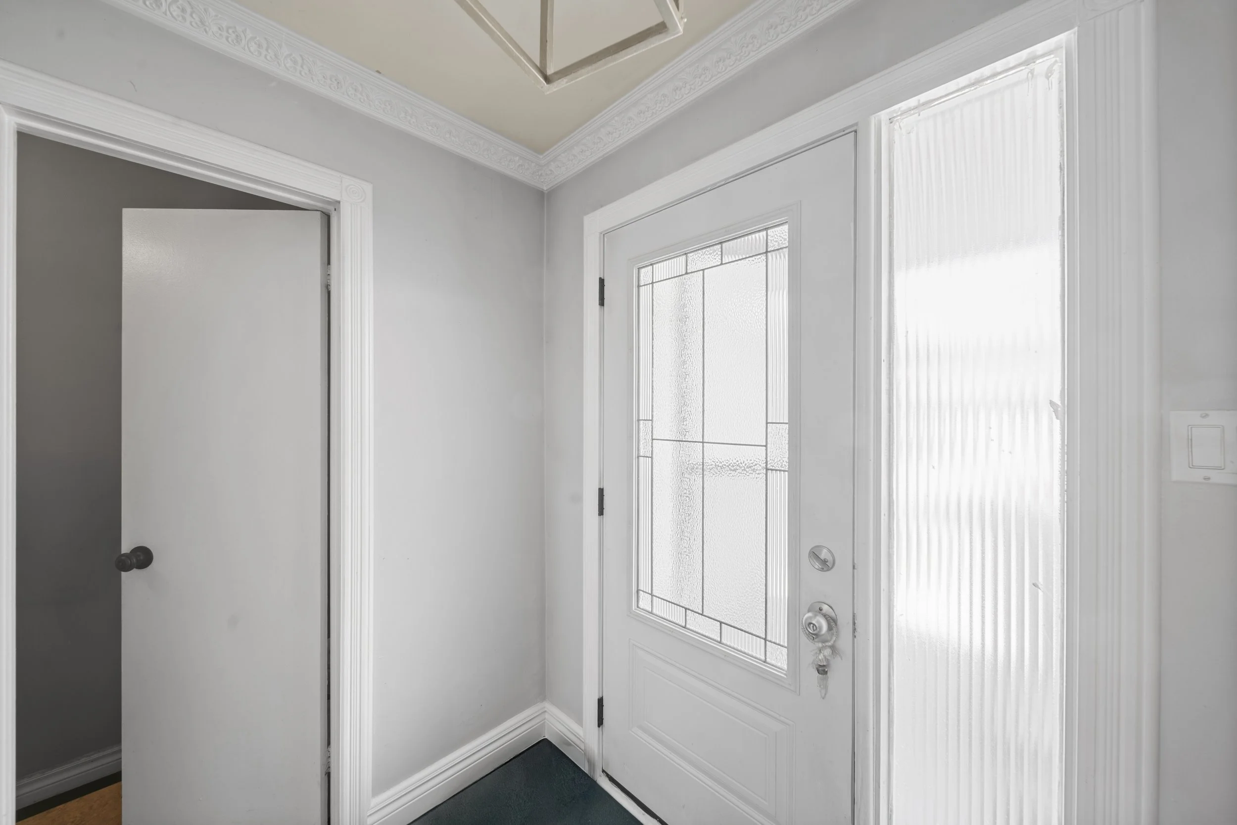 95QuantrellTrail_Interior1.jpg