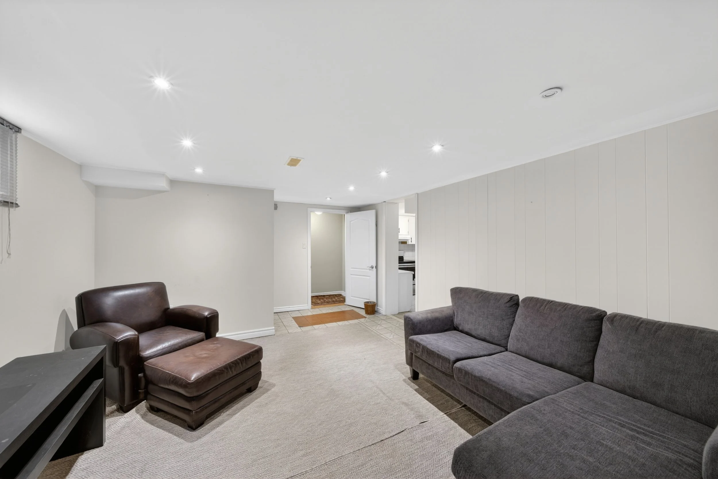141TheWestway_Interior11.jpg
