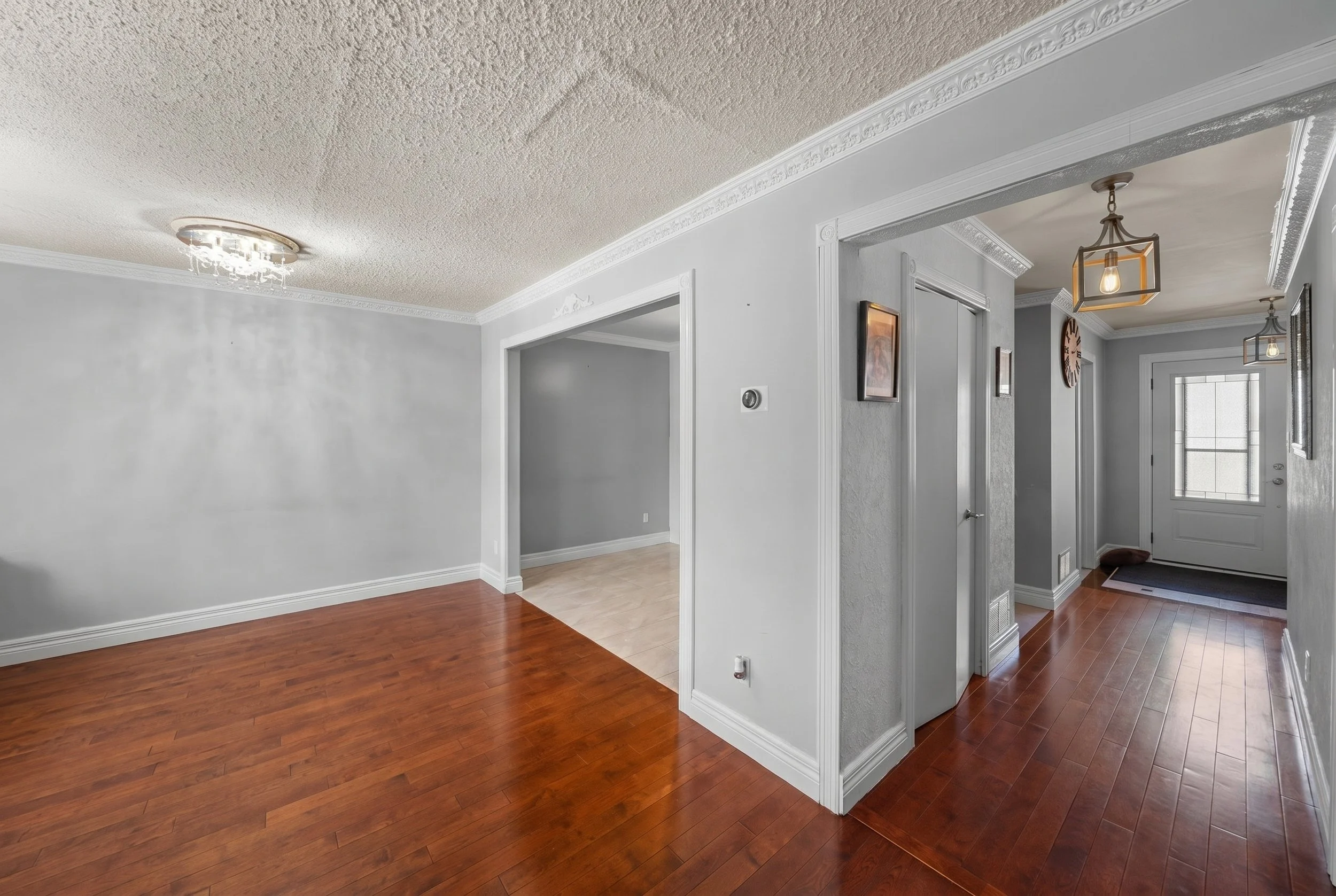 95QuantrellTrail_Interior13.jpg