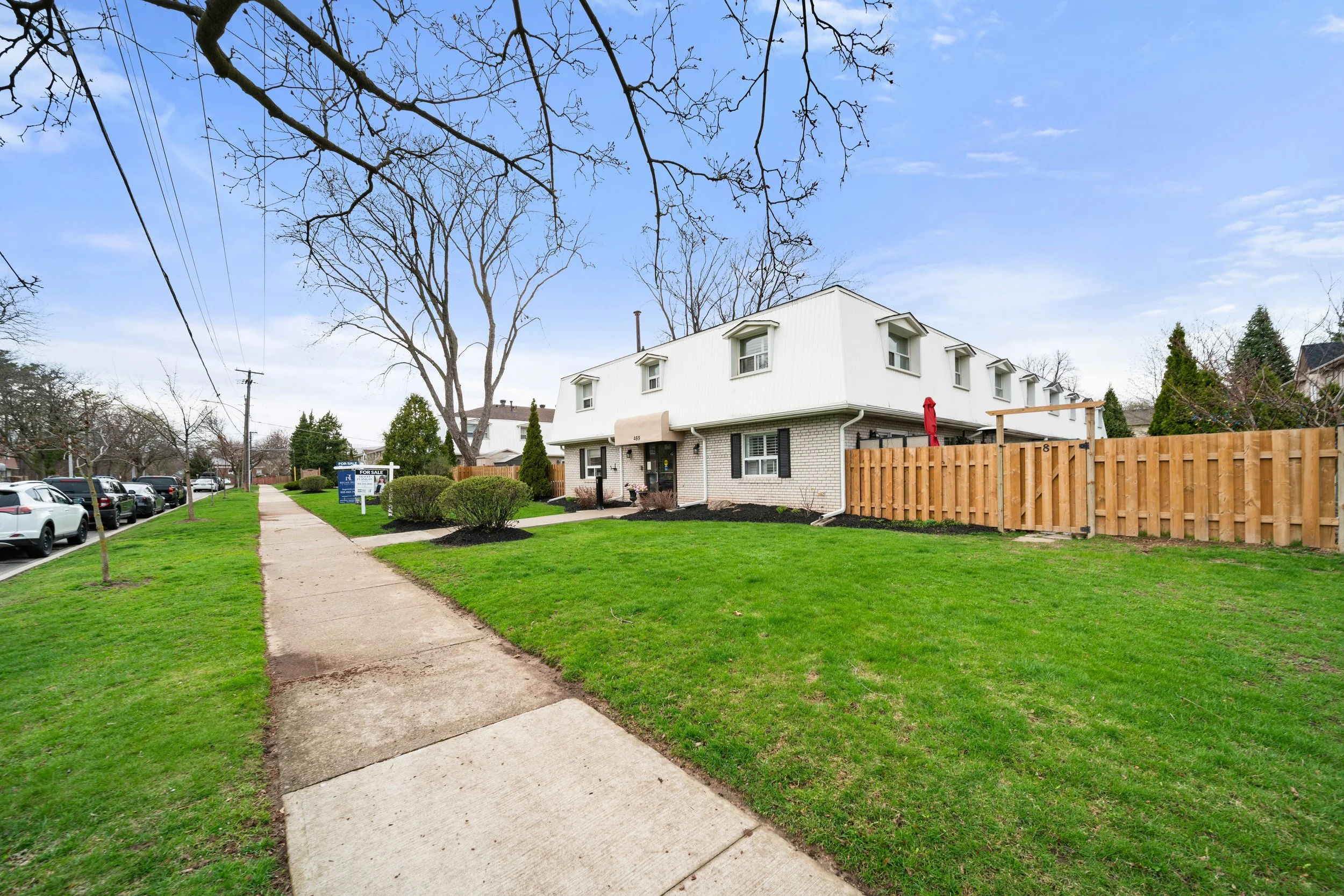 469 Claridge Rd #4_Exterior5.jpg