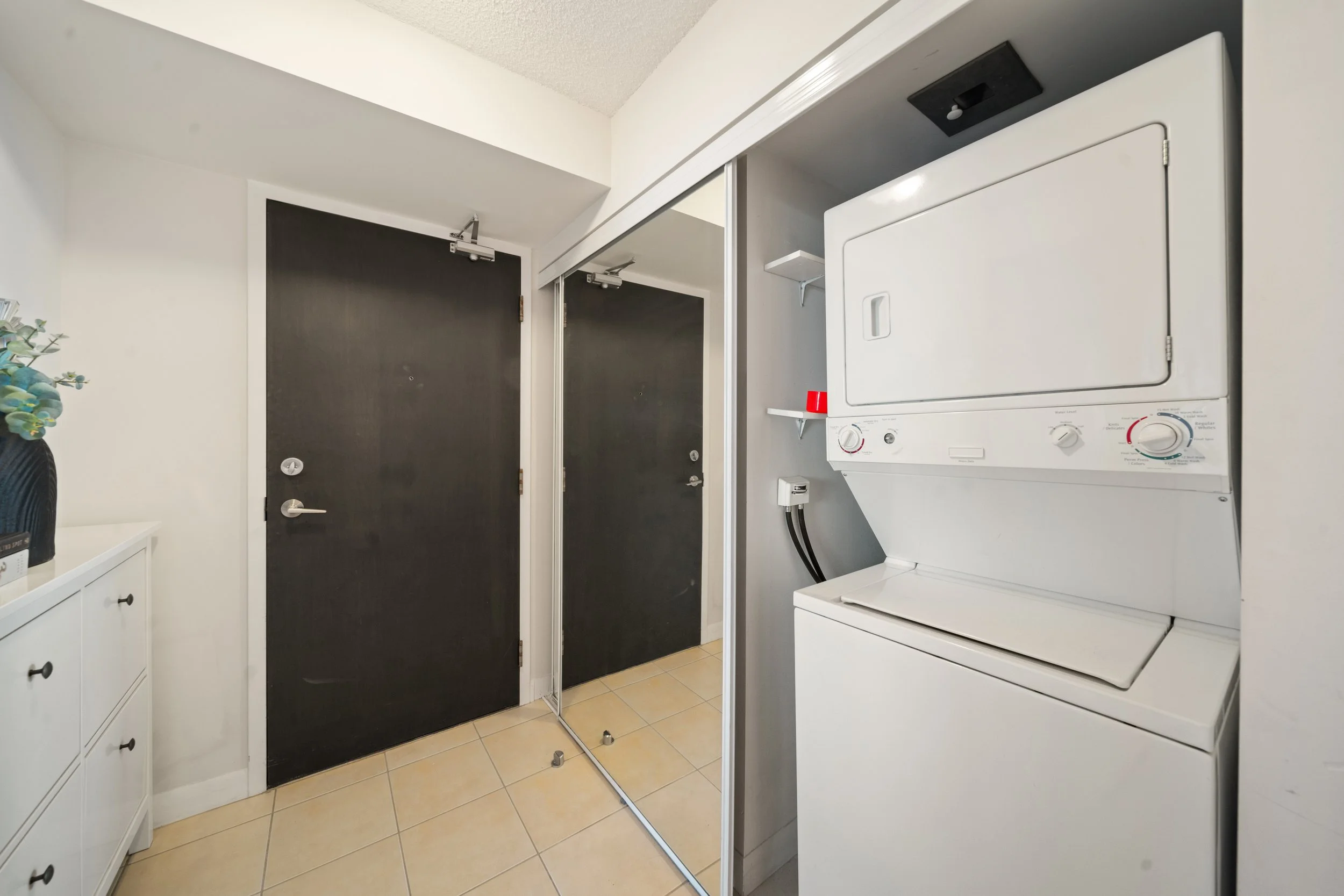 225 Sherway Gardens Rd #1601_Interior18.jpg