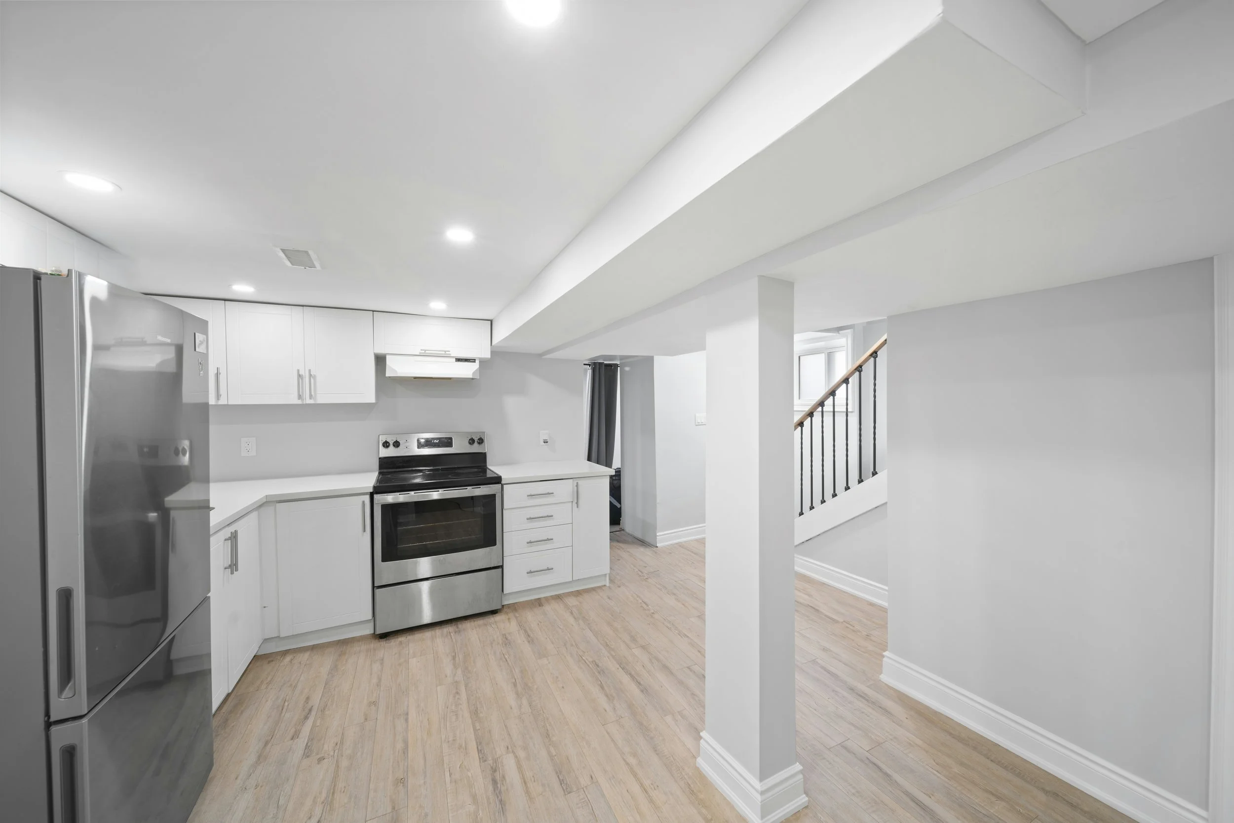 305WeirStN_Interior3_REMOVED.jpg