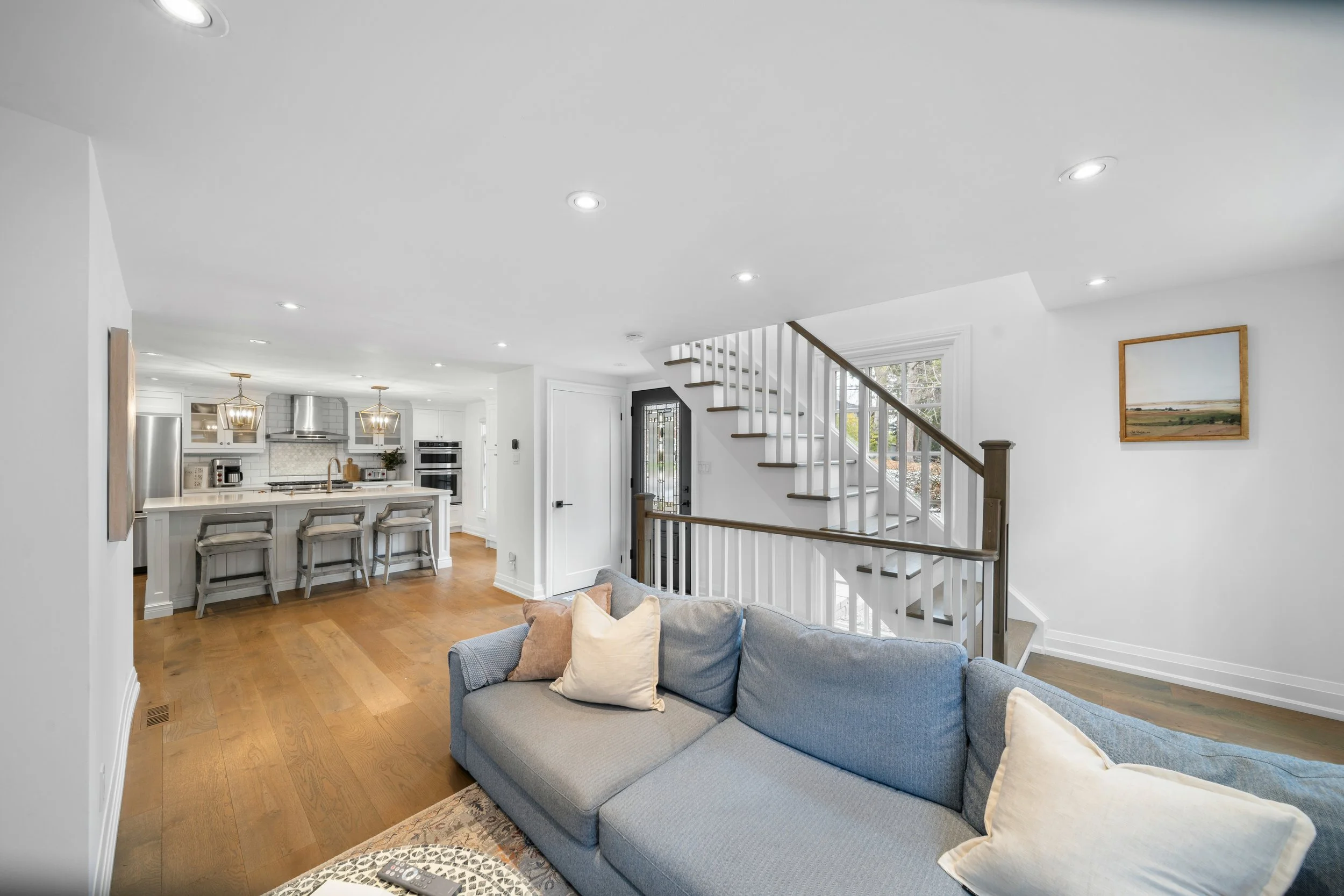 36 Mississauga Rd N_Interior13.jpg