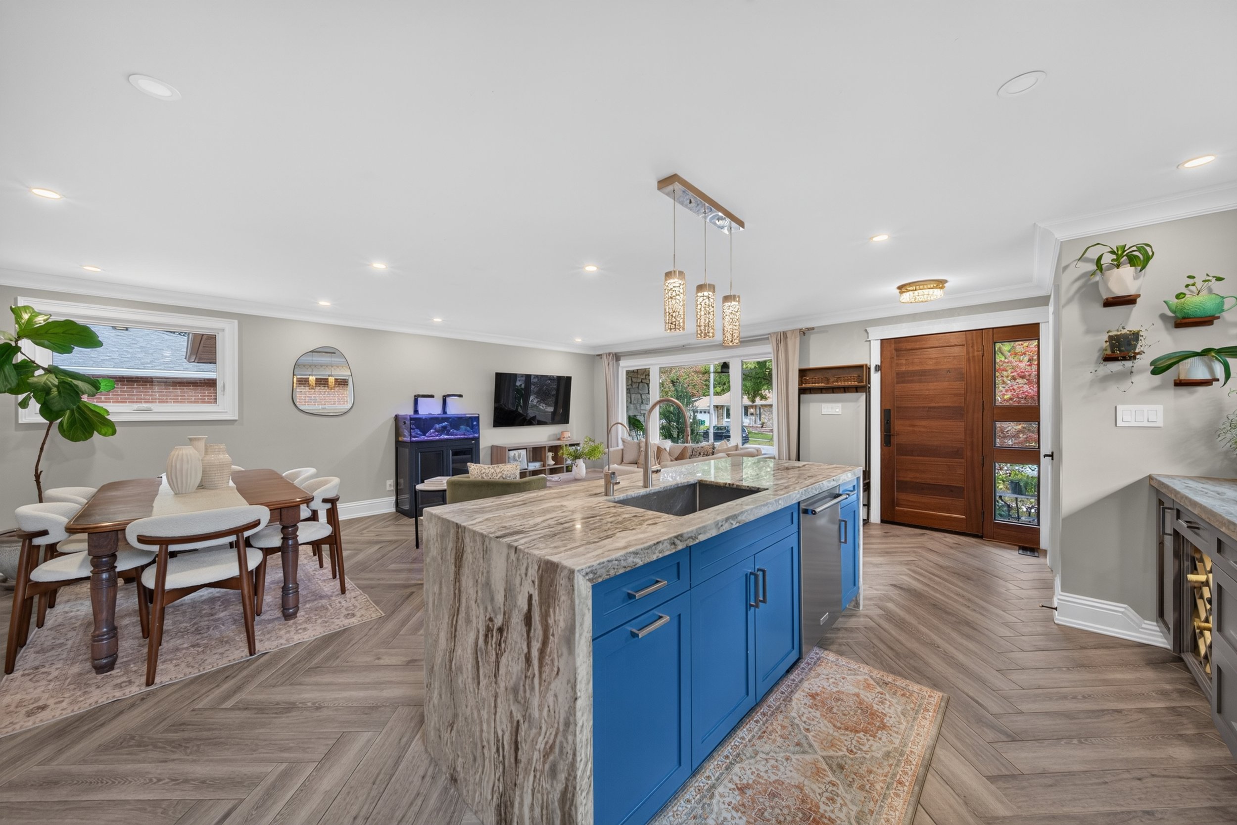 003_2612_Cushing_Rd_Interior_05.jpg