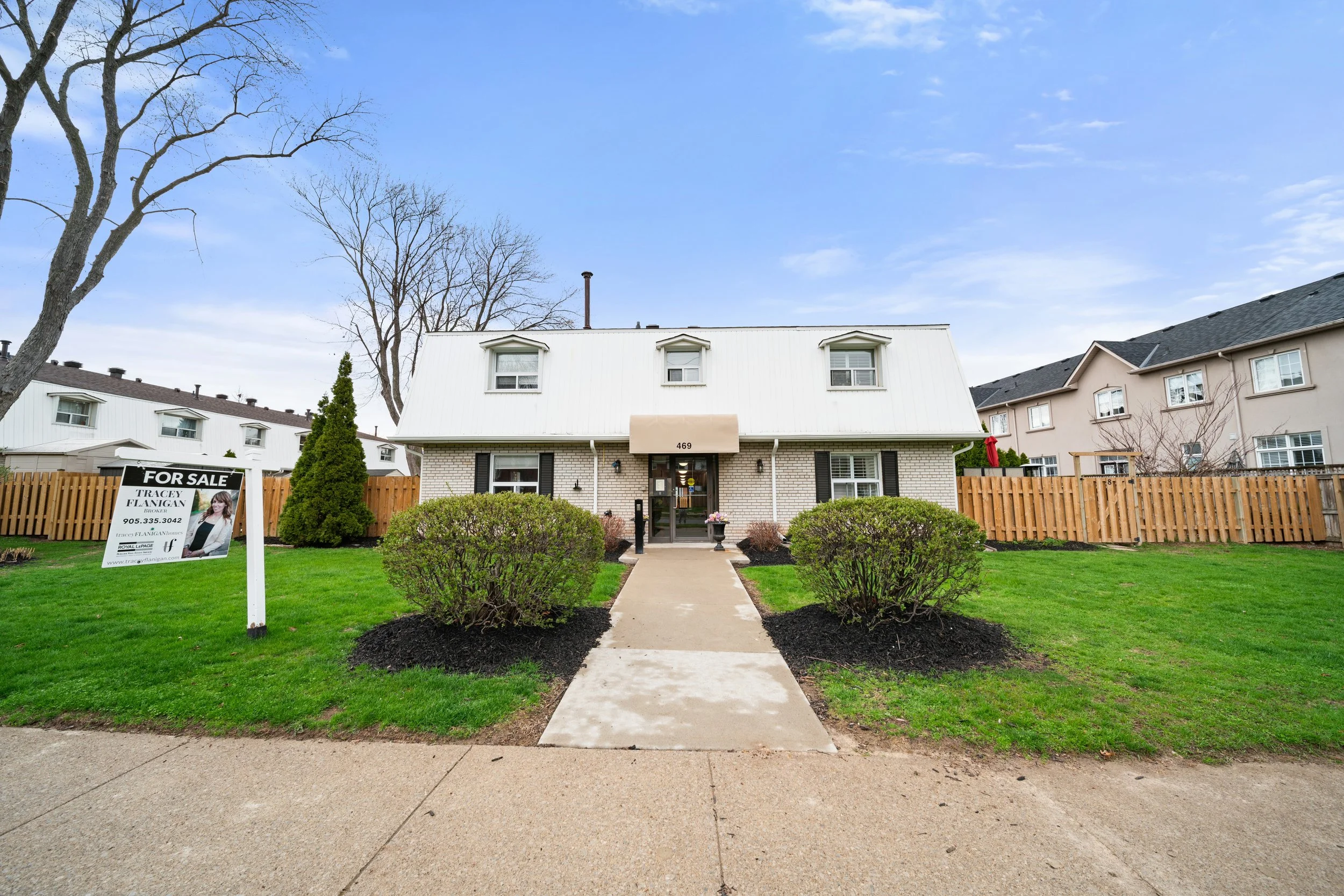 469 Claridge Rd #4_Exterior7.jpg