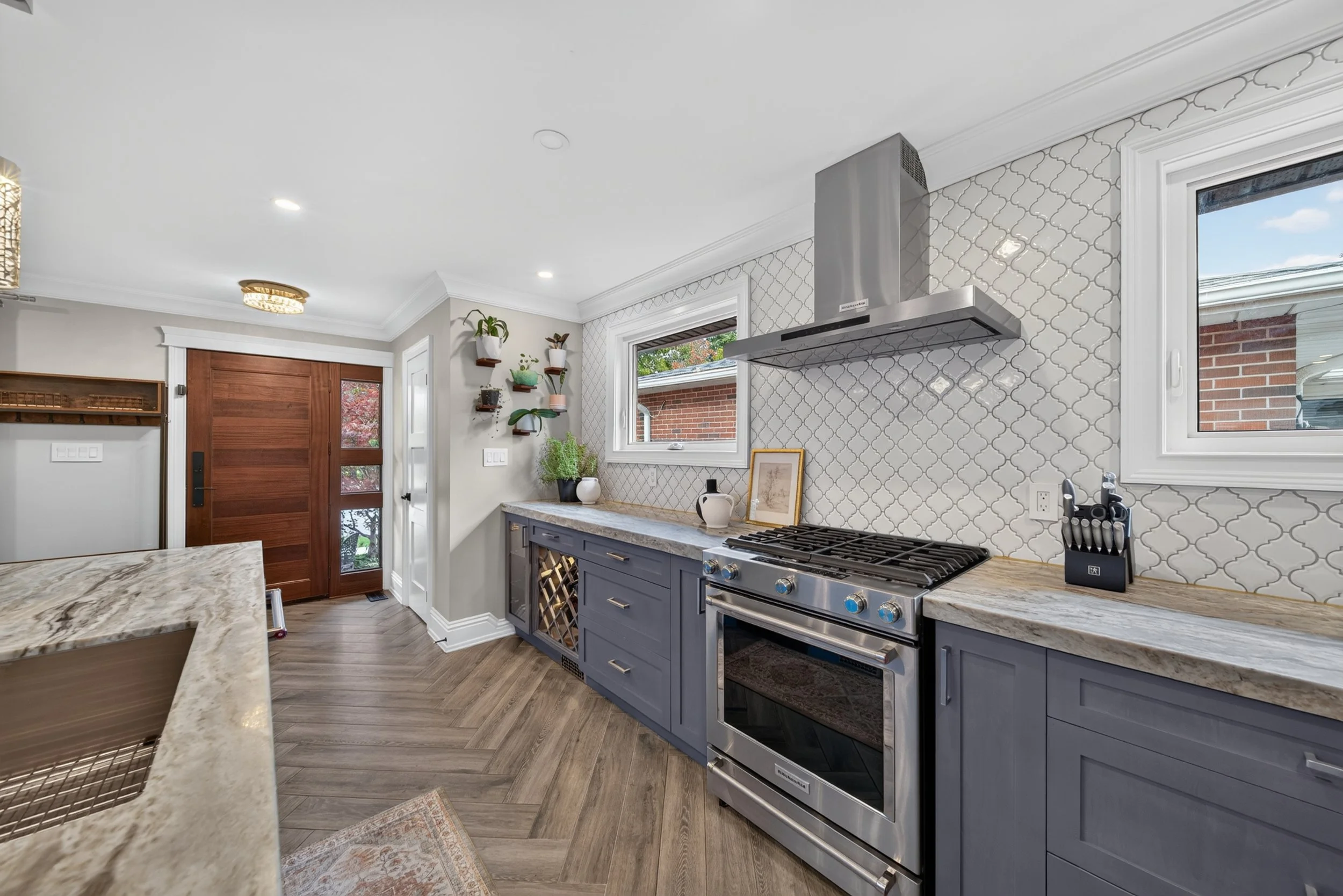 002_2612_Cushing_Rd_Interior_04.jpg