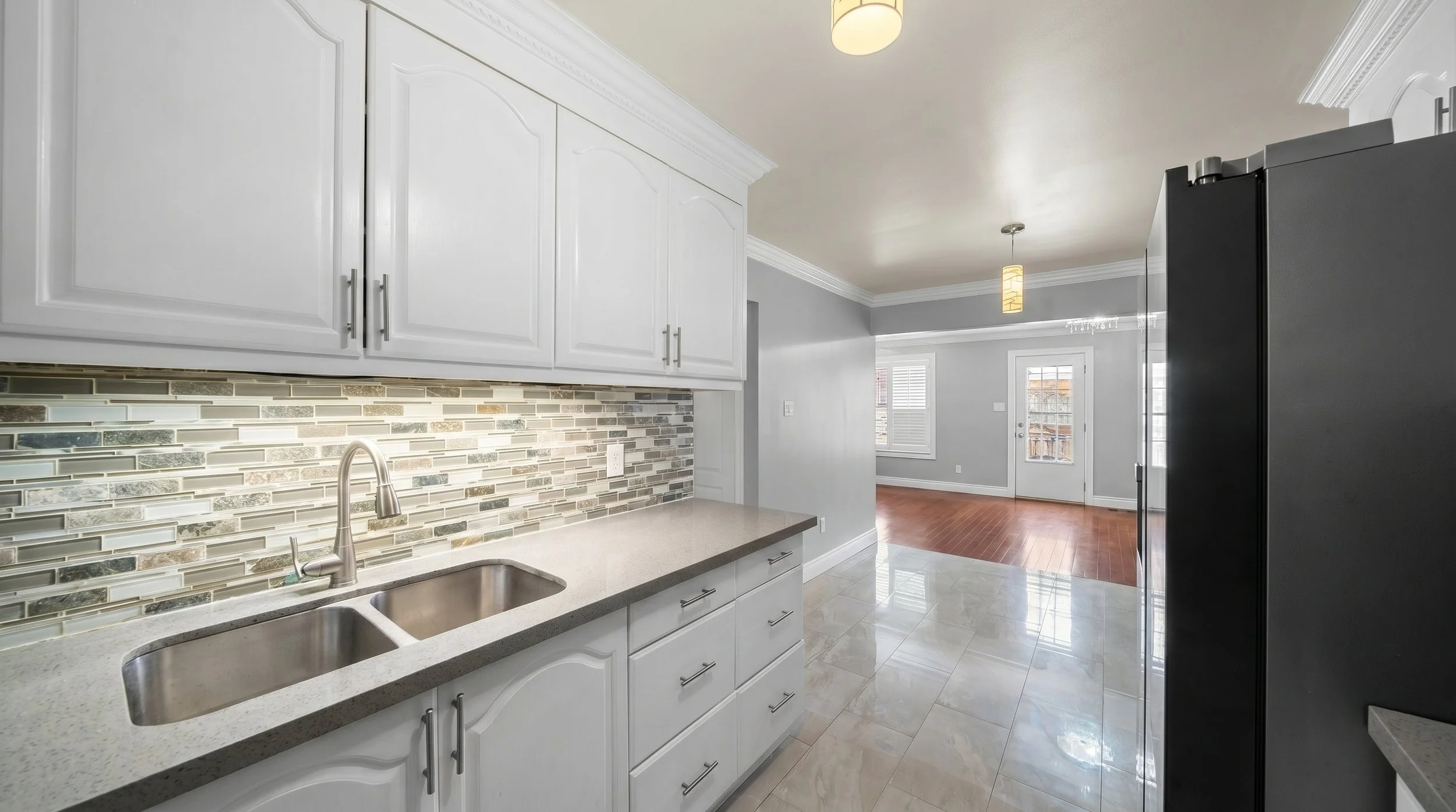 95QuantrellTrail_Interior6.jpg