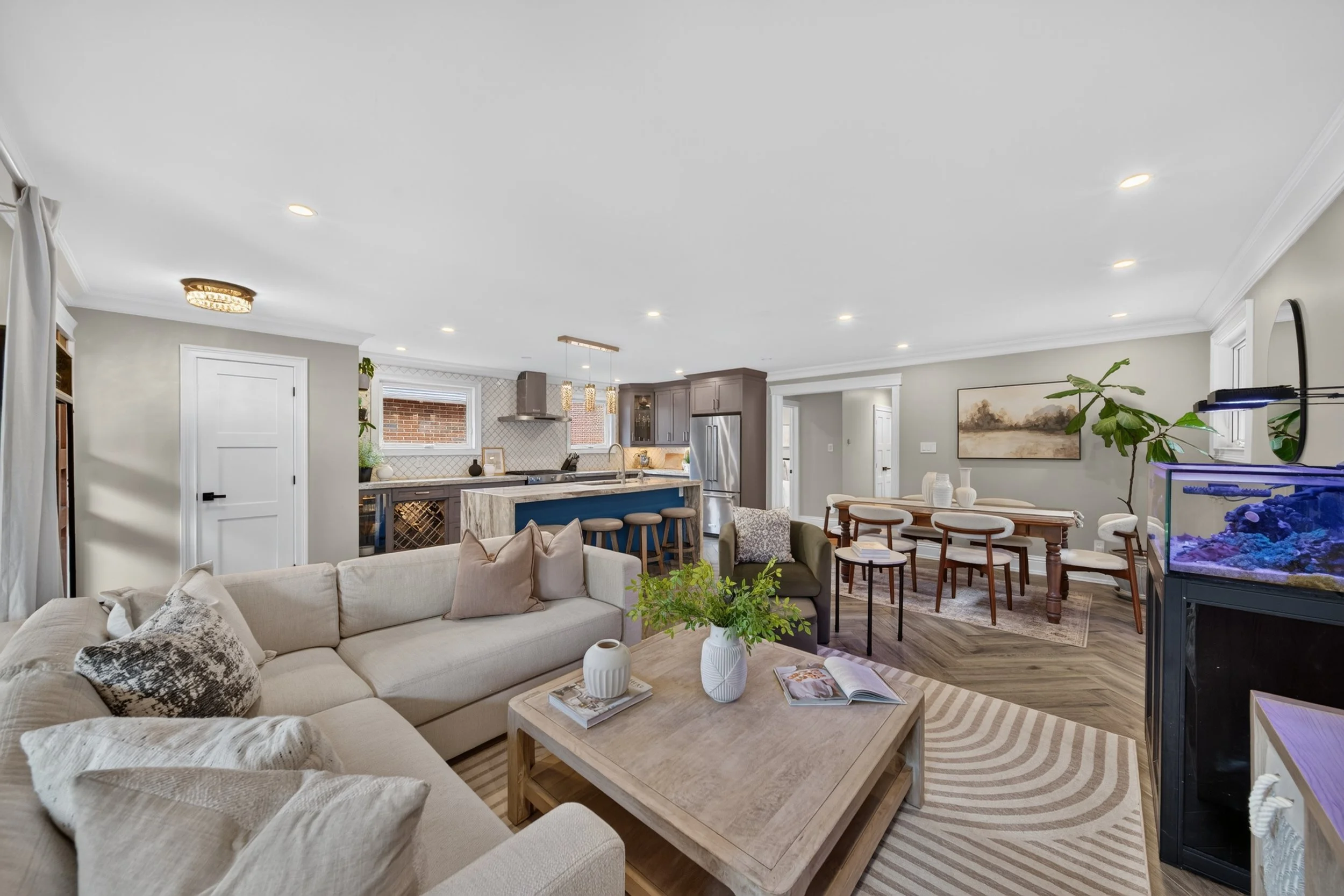 009_2612_Cushing_Rd_Interior_09.jpg