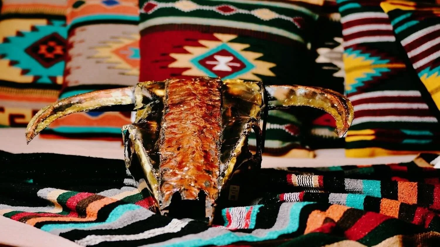 Modern Heritage &amp; Earthy Elegance: Where Old-World Craft Meets Today’s Home