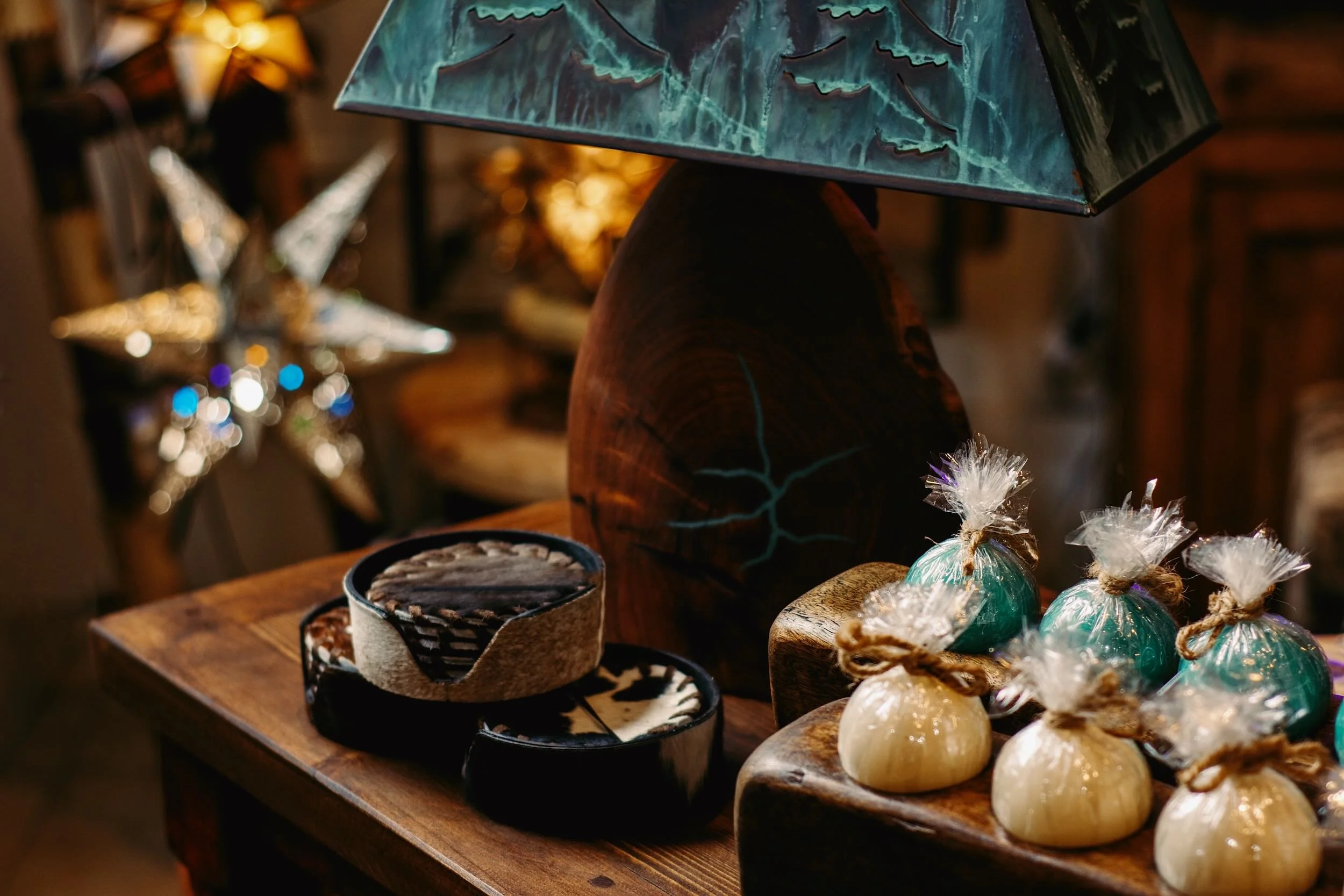 Luxury rustic furniture, home decor and artwork from Mexico at Milagros Rústicos in Arizona.
