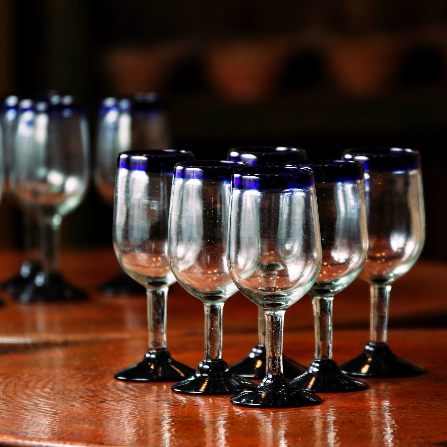 Cantina Wine Glass - Blue Rim