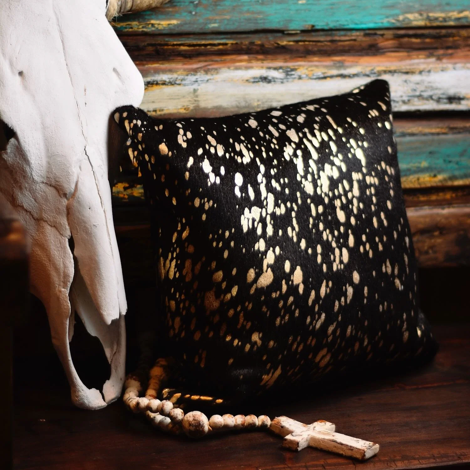 Handmade Brazilian Tombstone Pillow featuring cowhide and leather Western design, 18x18 decorative throw pillow.