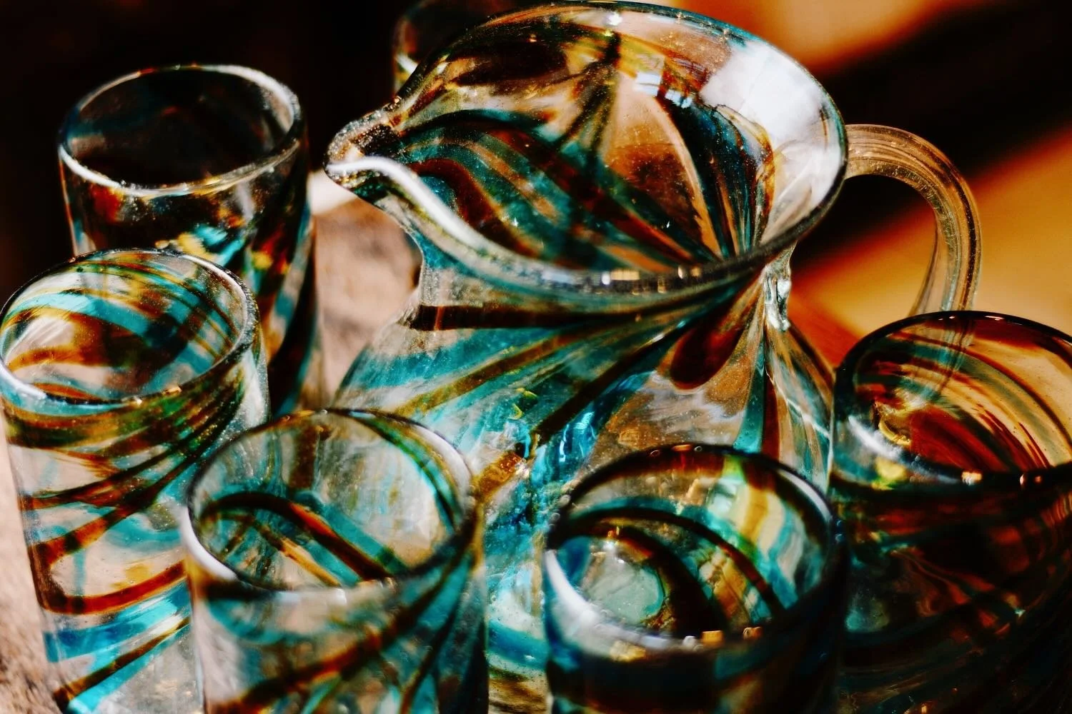 Turquesa y Oro Handblown Pitcher & Glassware Set