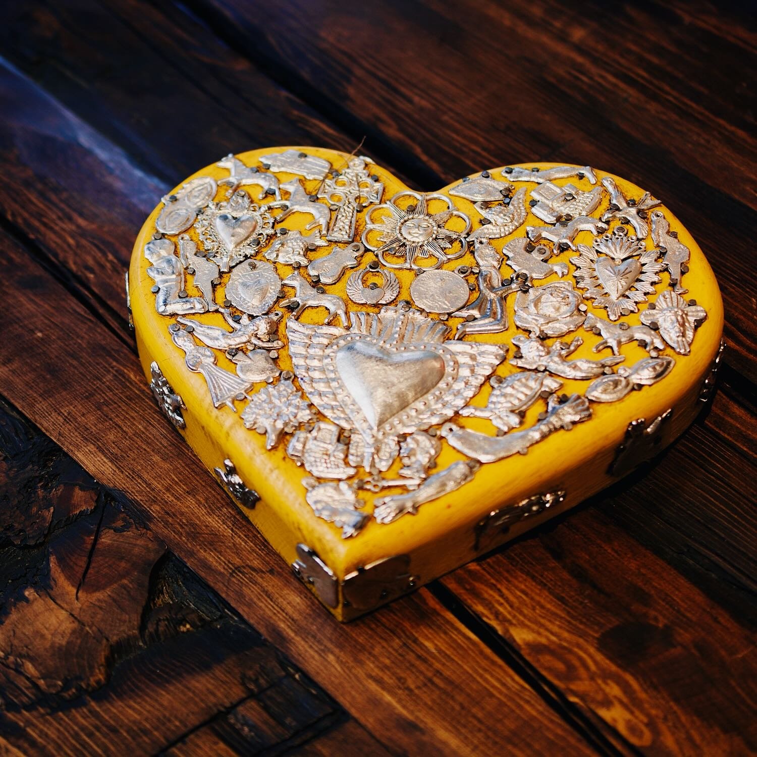 Corazon Amarillo