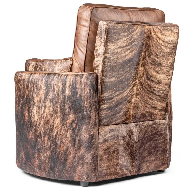 Yellowstone Western leather recliner with top-grain leather upholstery, solid hardwood frame, nailhead trim, and handcrafted Western styling.