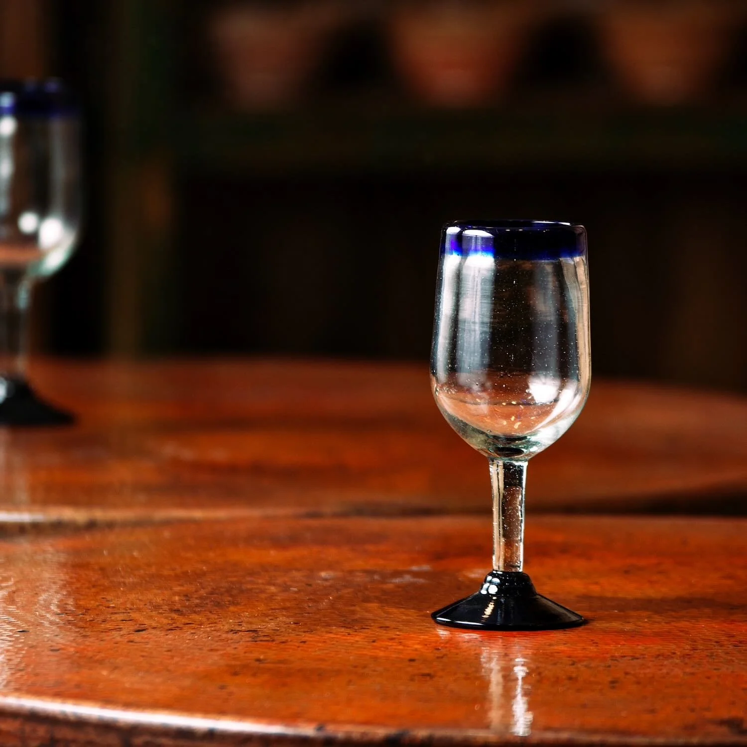 Cantina Wine Glass - Blue Rim