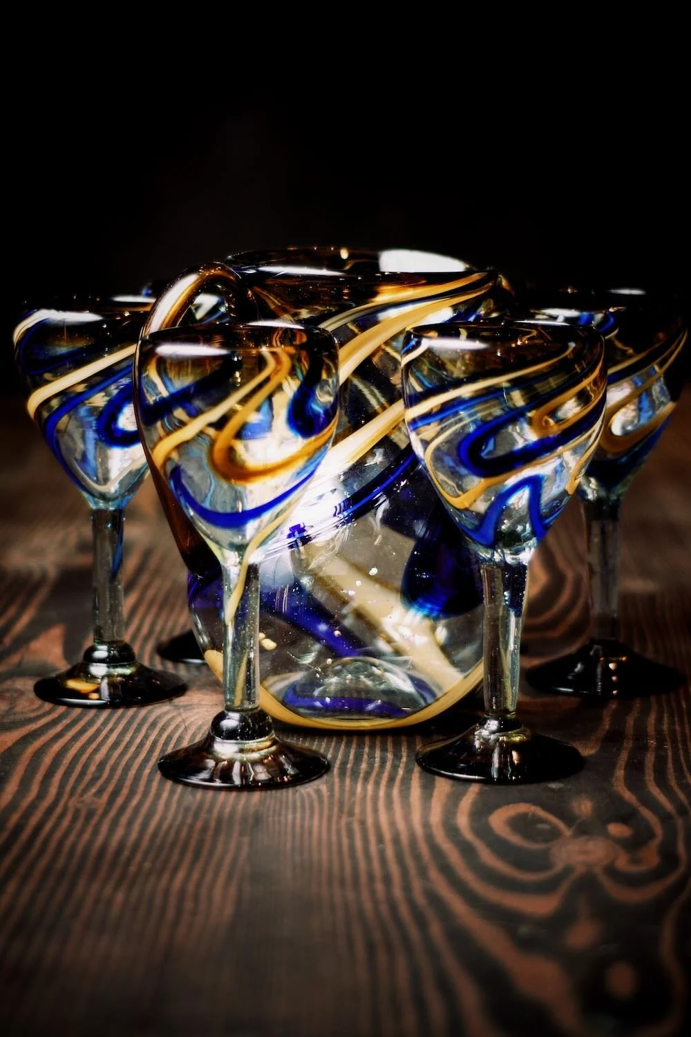 Azul Cobalto y Oro Handblown Pitcher and Wine Glass Set