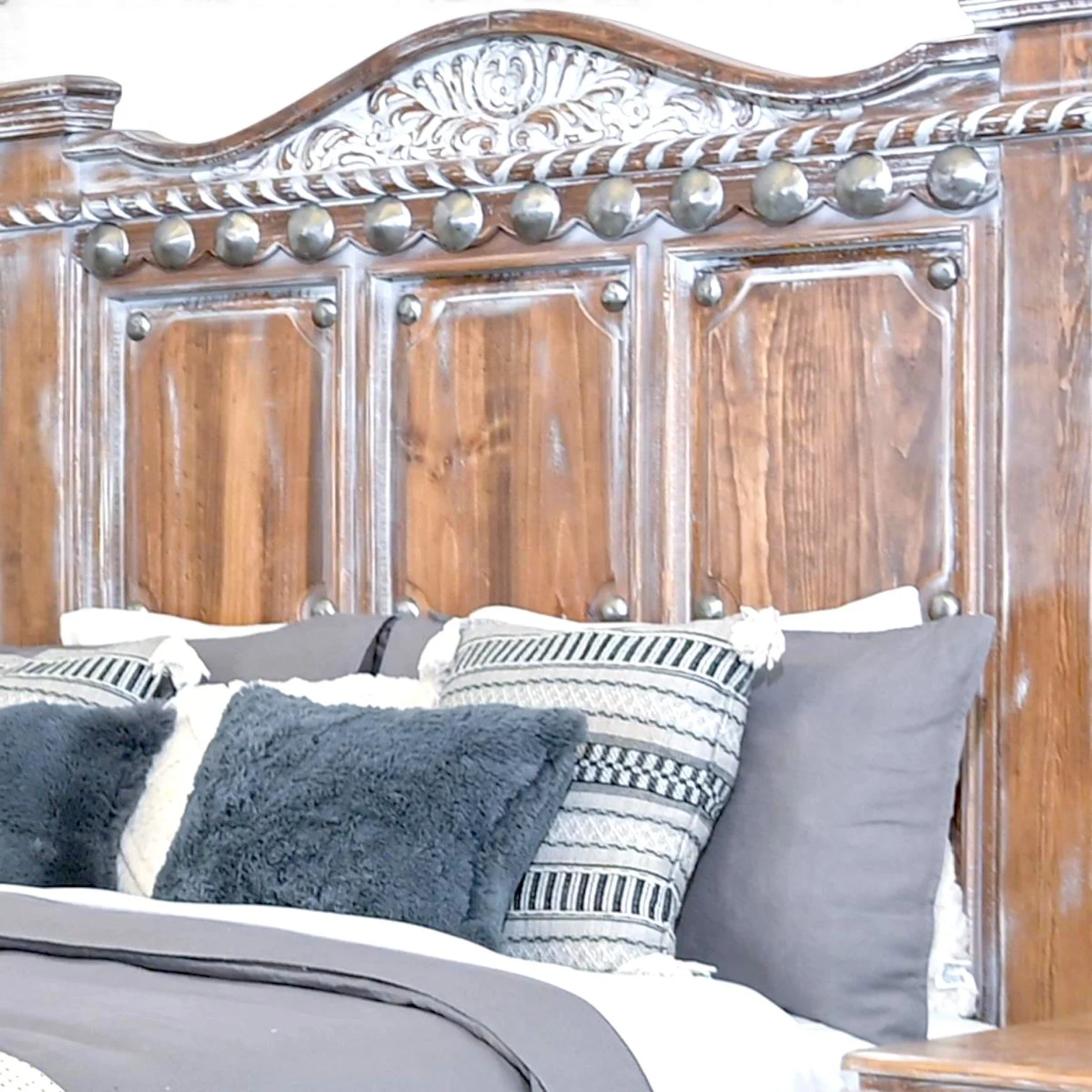 Handmade Arenas Blancas solid wood bed crafted in Mexico with timeless coastal-inspired design.