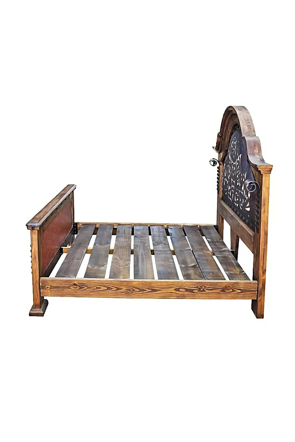 Arco de Herradura Tooled Leather Bed