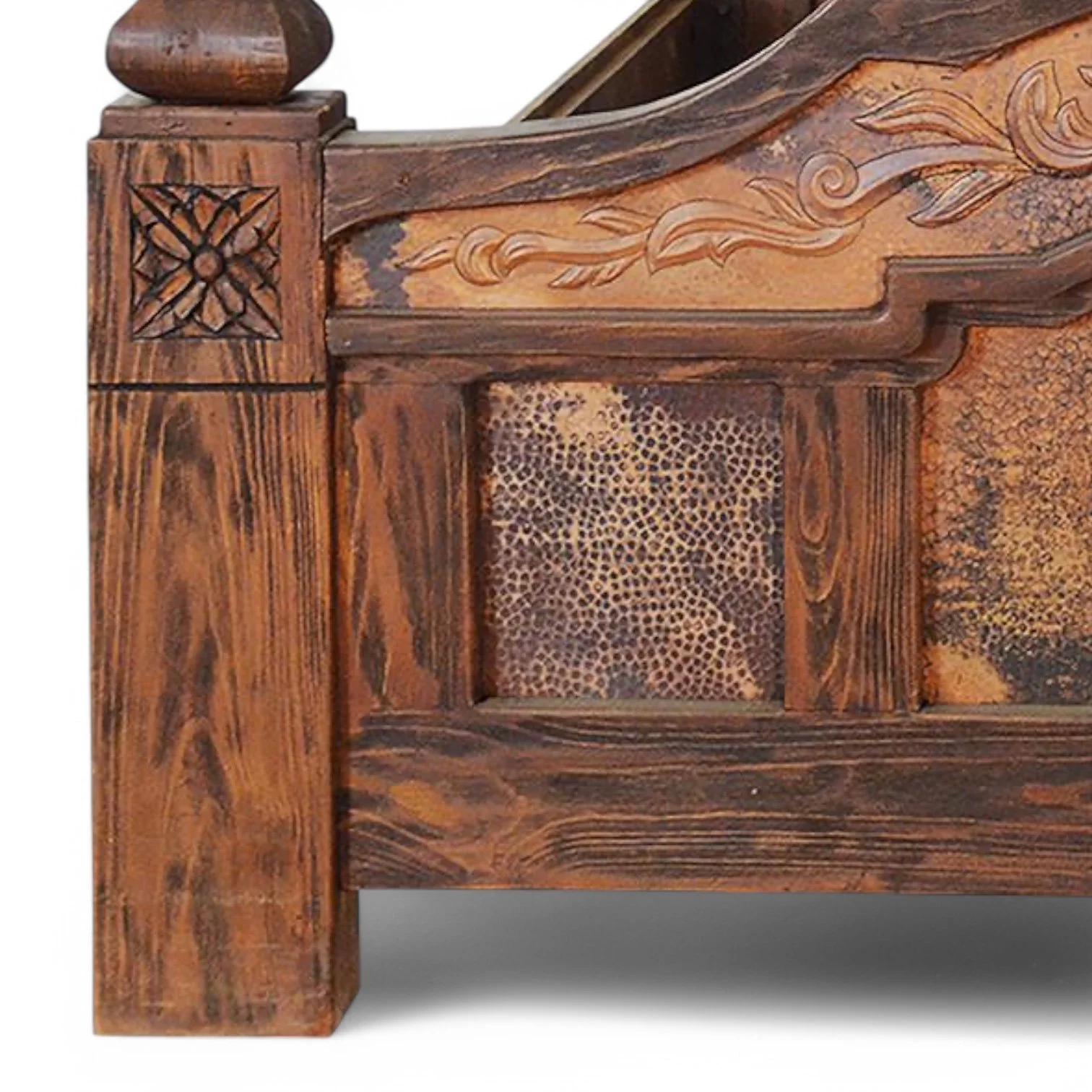 El Rey del Cobre Bed 1.jpg