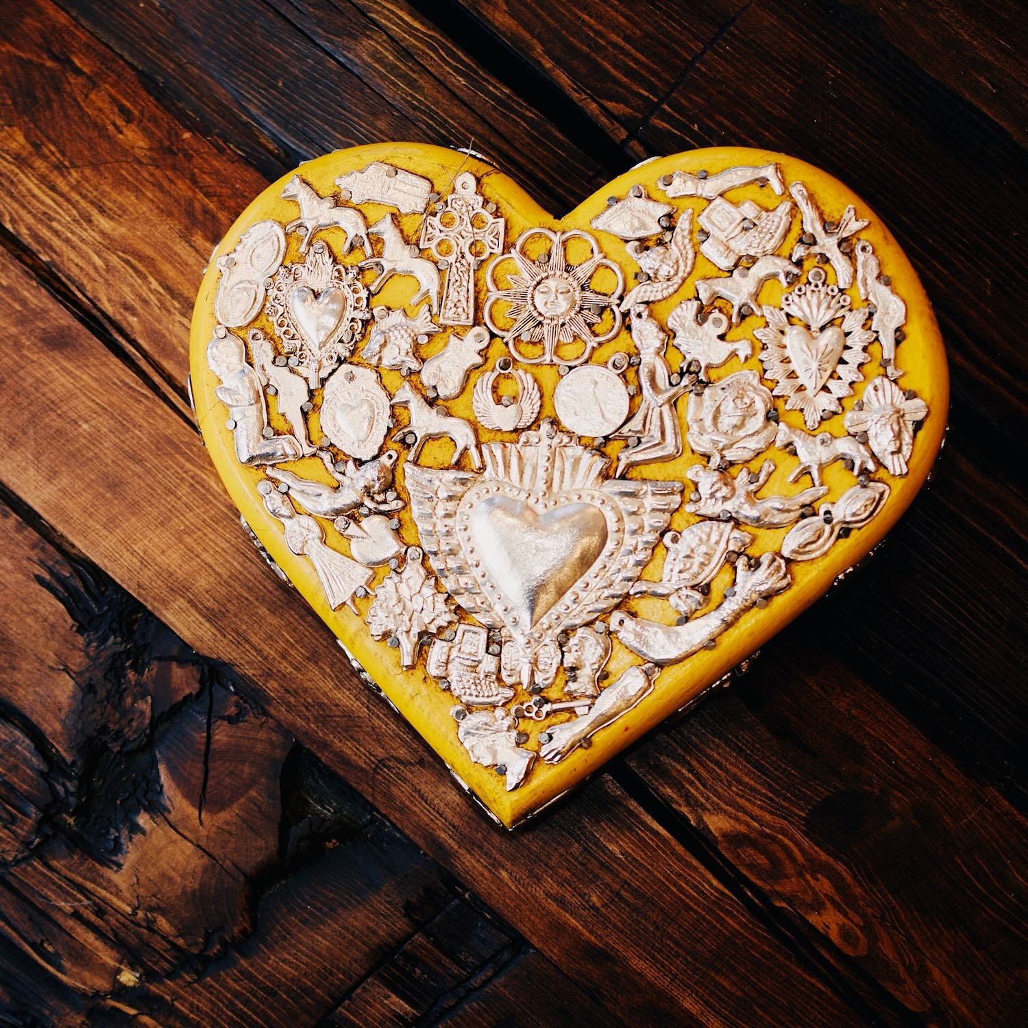 Corazon Amarillo