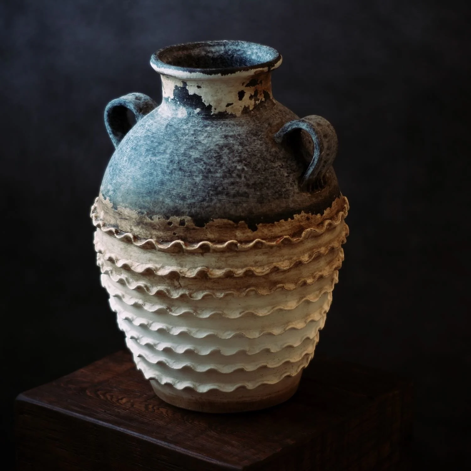 Clay Ruffle Vase - S