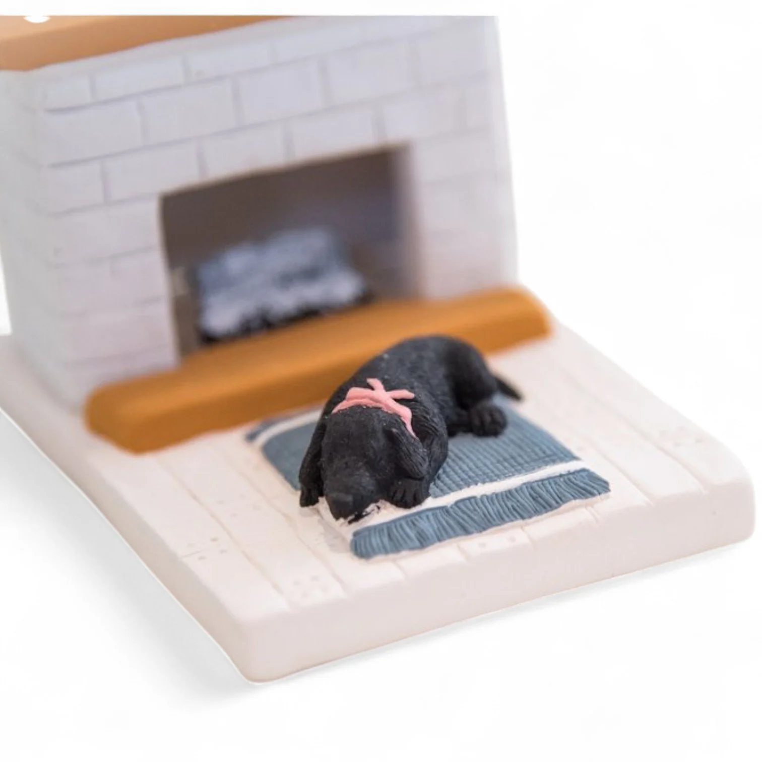 Chimenea y Perro Incense Burner